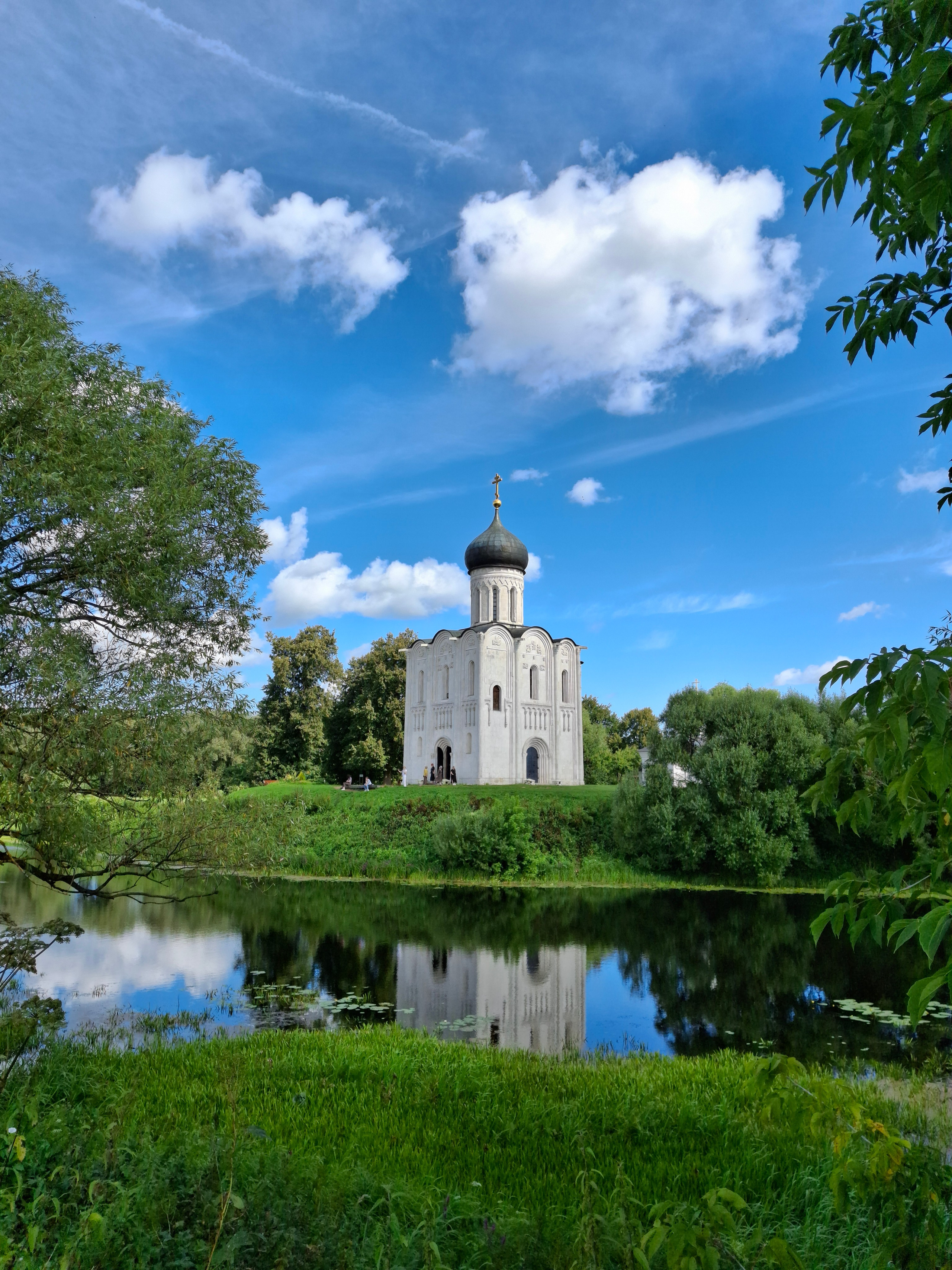 Церковь Покрова-на-Нерли. Игорь Жучков. Россия увиденная глазами путешествующего фотографа