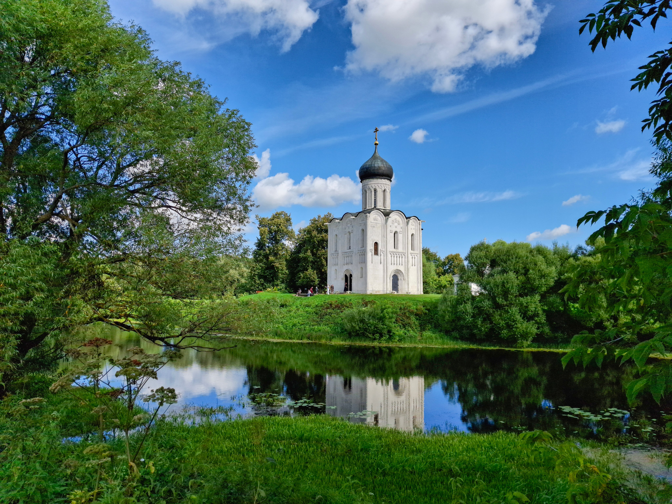Церковь Покрова-на-Нерли. Игорь Жучков. Россия увиденная глазами путешествующего фотографа