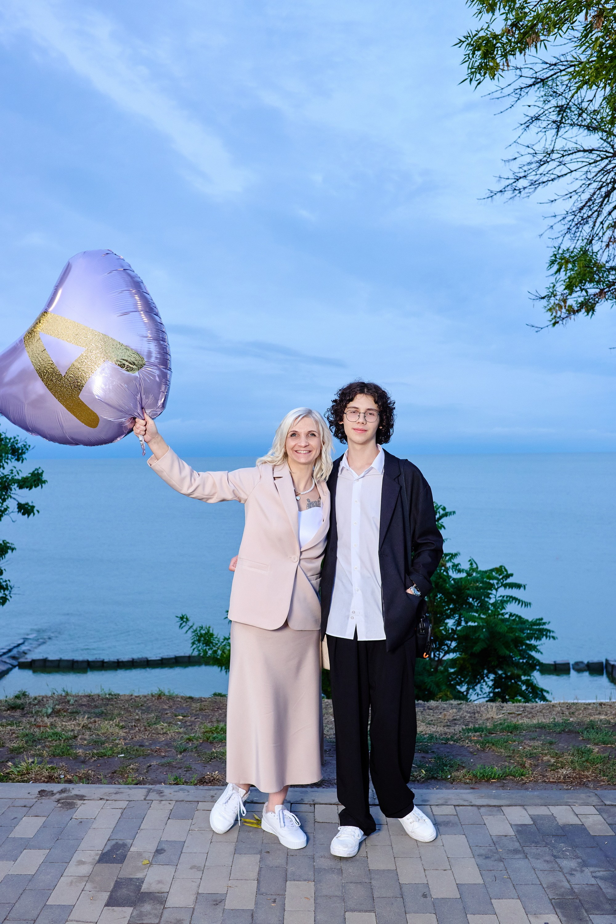 Выпускной 35 Сош. Фотограф Выпускные альбомы Таганрог Сергей Коробченко