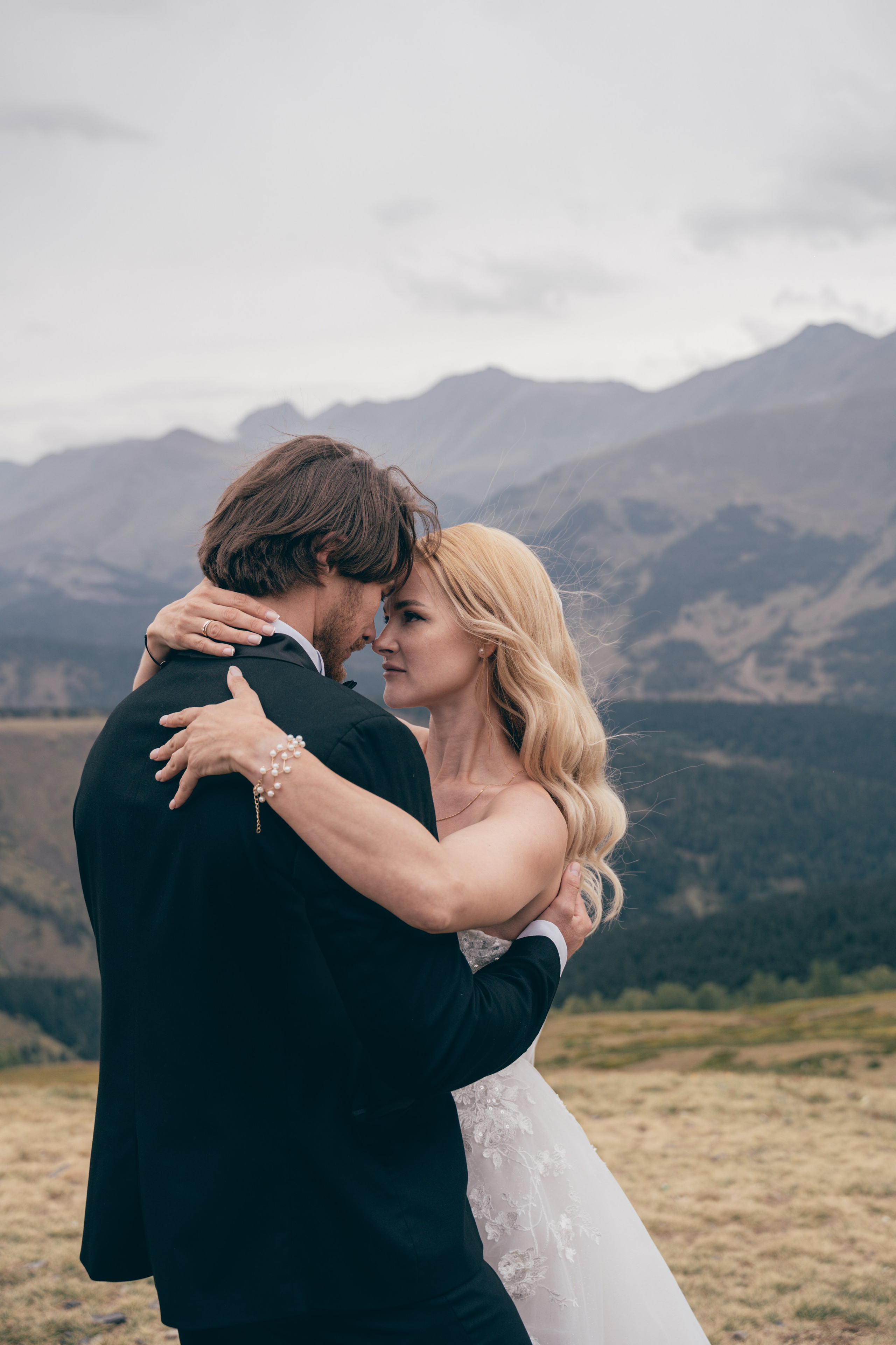 Индивидуальная фотосессия в горах Фотограф КМВ Пятигорск, Железноводск, Ессентуки, Кисловодск Архыз Домбай Горы. Фотограф КМВ|ГОРЫ Пятигорск Железноводск Ессентуки Кисловодск Домбай Архыз Эльбрус