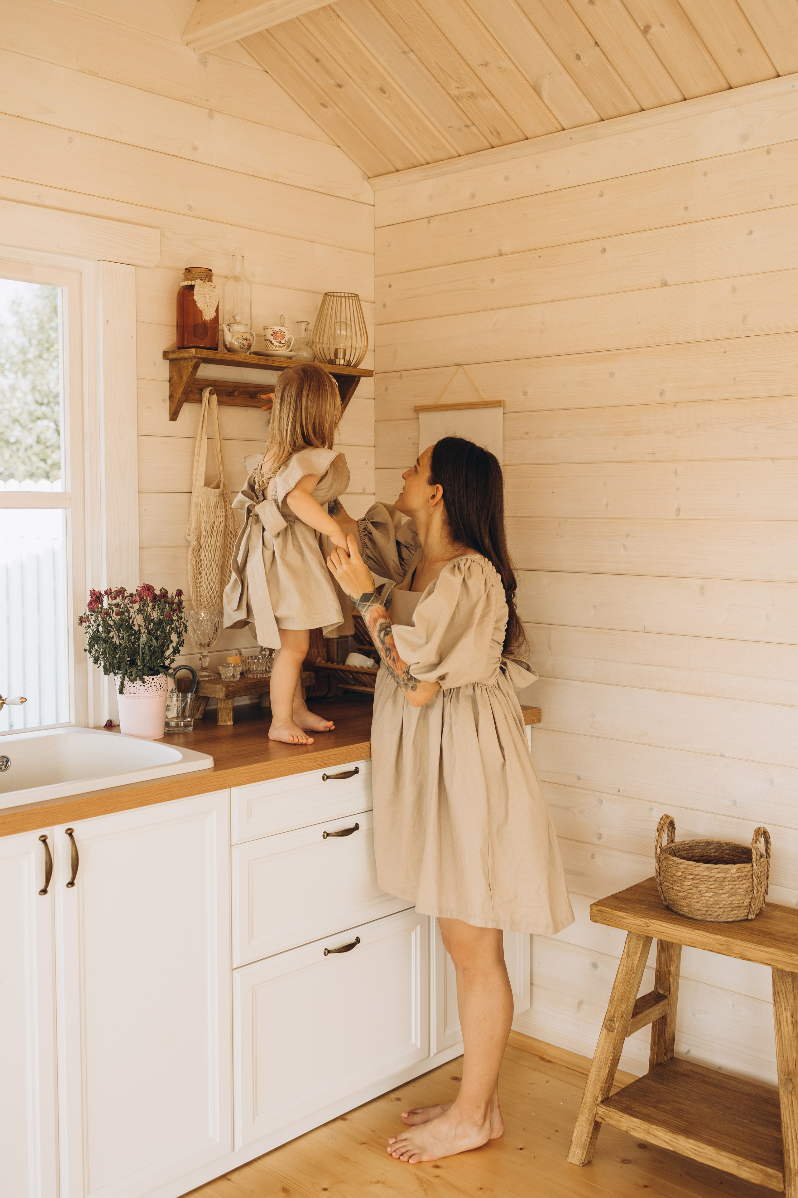 Оля и Мирослава Беседка. Семейный фотограф в Москве Виктория Ястребинская