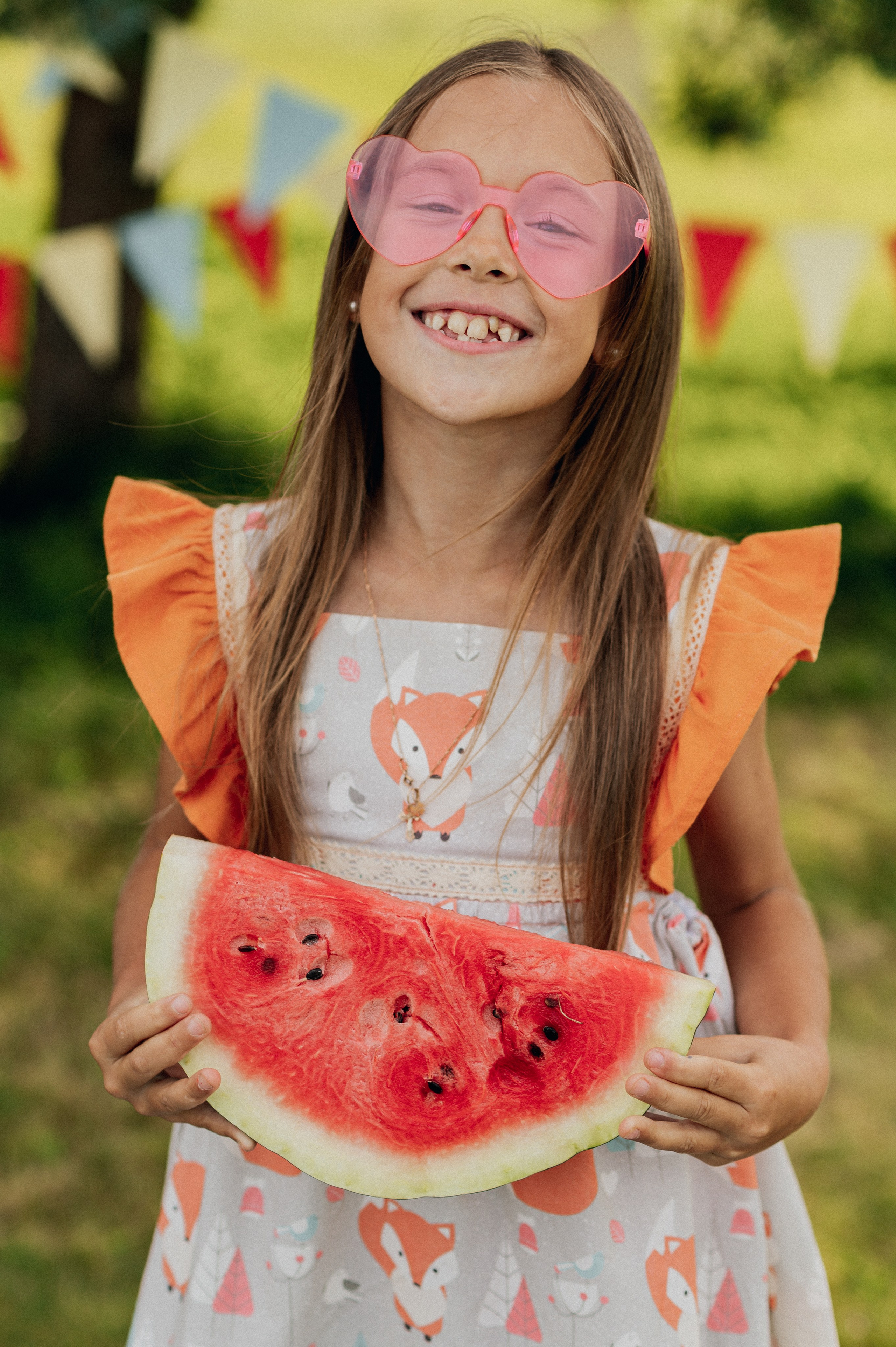ЛЕТО. ПАРК. АРБУЗ. Профессиональный репортажный, коммерческий фотограф в Санкт-Петербурге