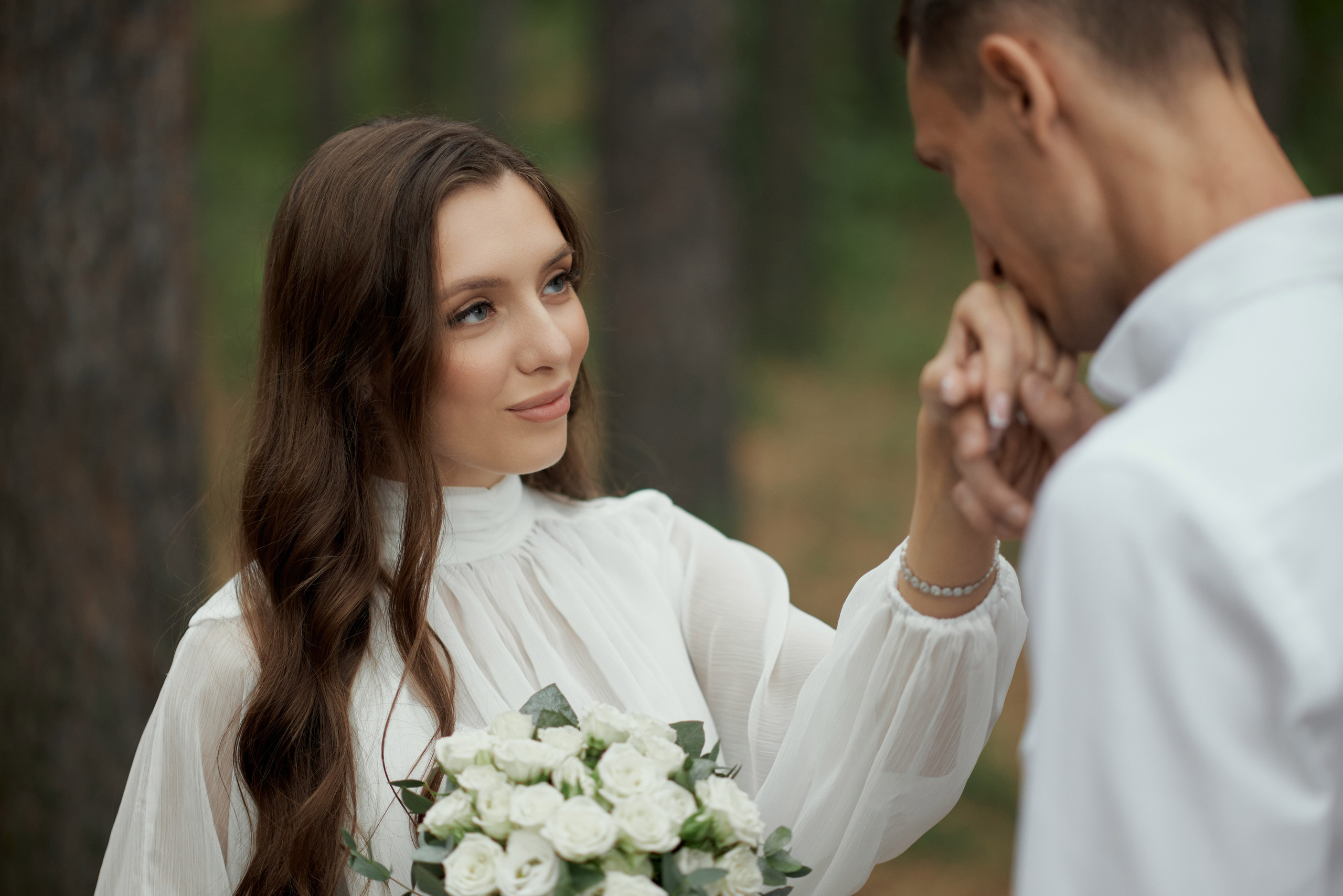 Сосновый лес. Свадебный фотограф Александр Браво