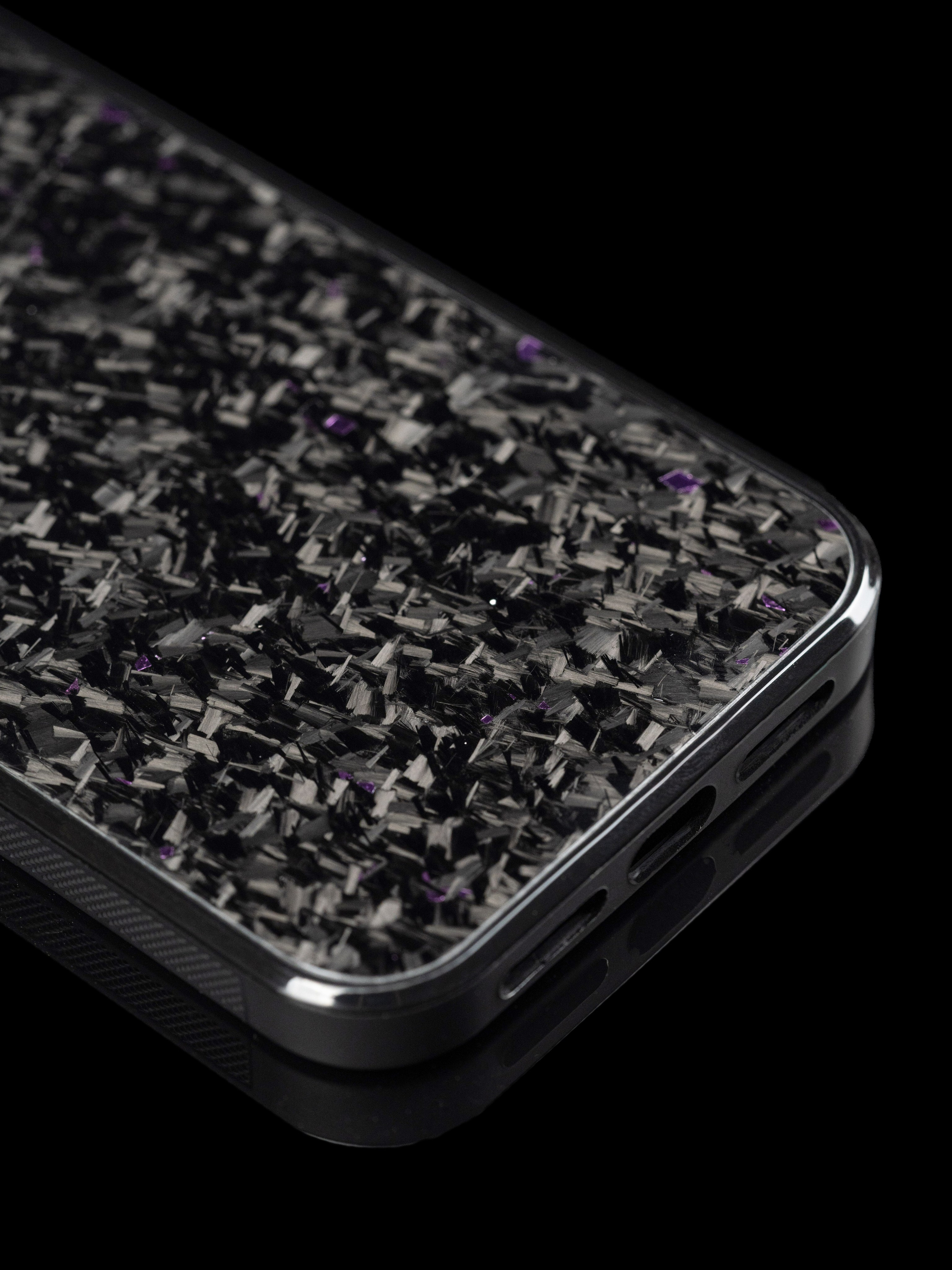 Чехлы и картхолдер из карбона предметная съемка, съемка для маркетплейсов. Олейник Денис — предметный фотограф, фотограф для маркетплейсов в Казани