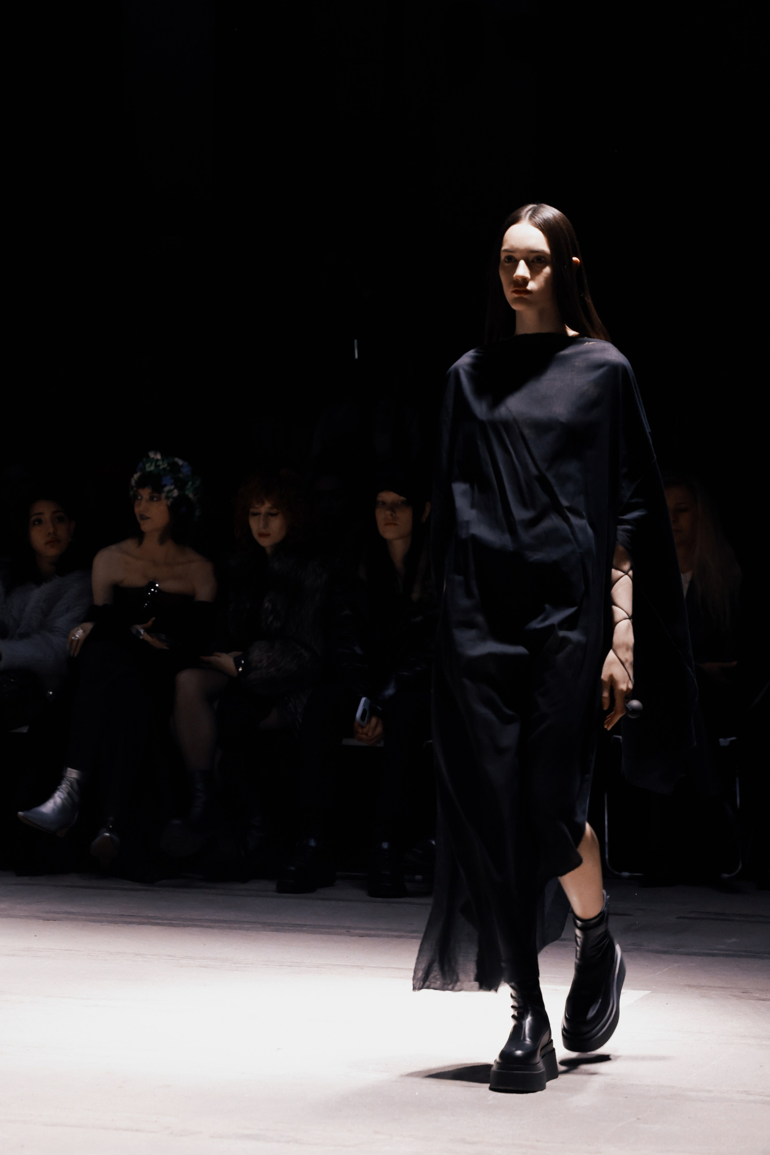 AUXI HAOS`25. Fashion Фотограф в СПб Yana Kochkina