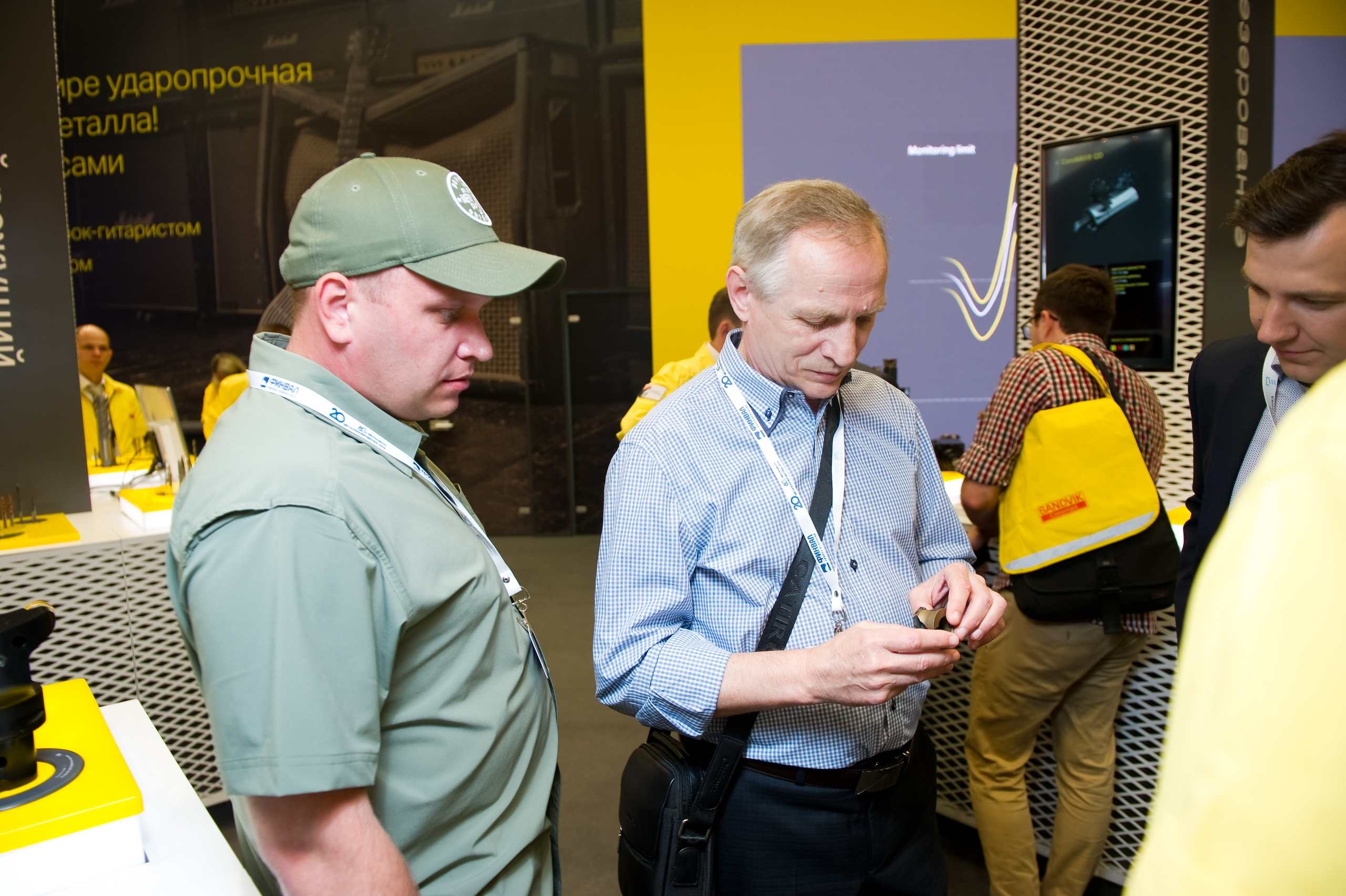 Работа Sandvik на выставке «Металлообработка». Репортажный фотограф и видеограф Слава Думчев. Тимбилдинги, отчетники, корпоративы