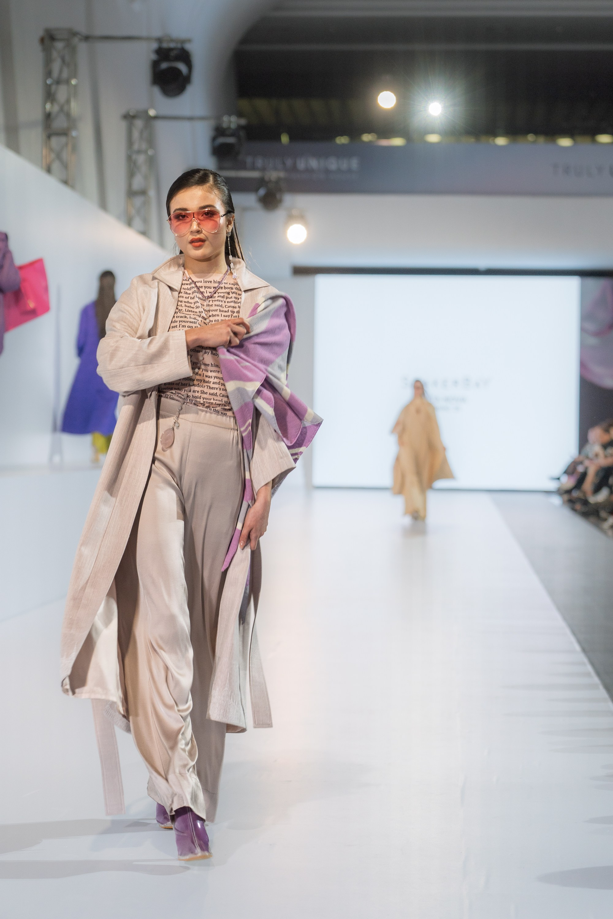 Shakerbay Vita Nova. Сайт Алматинского НЮ АРТ, будуар и фэшн фотографа Дениса Карпенко