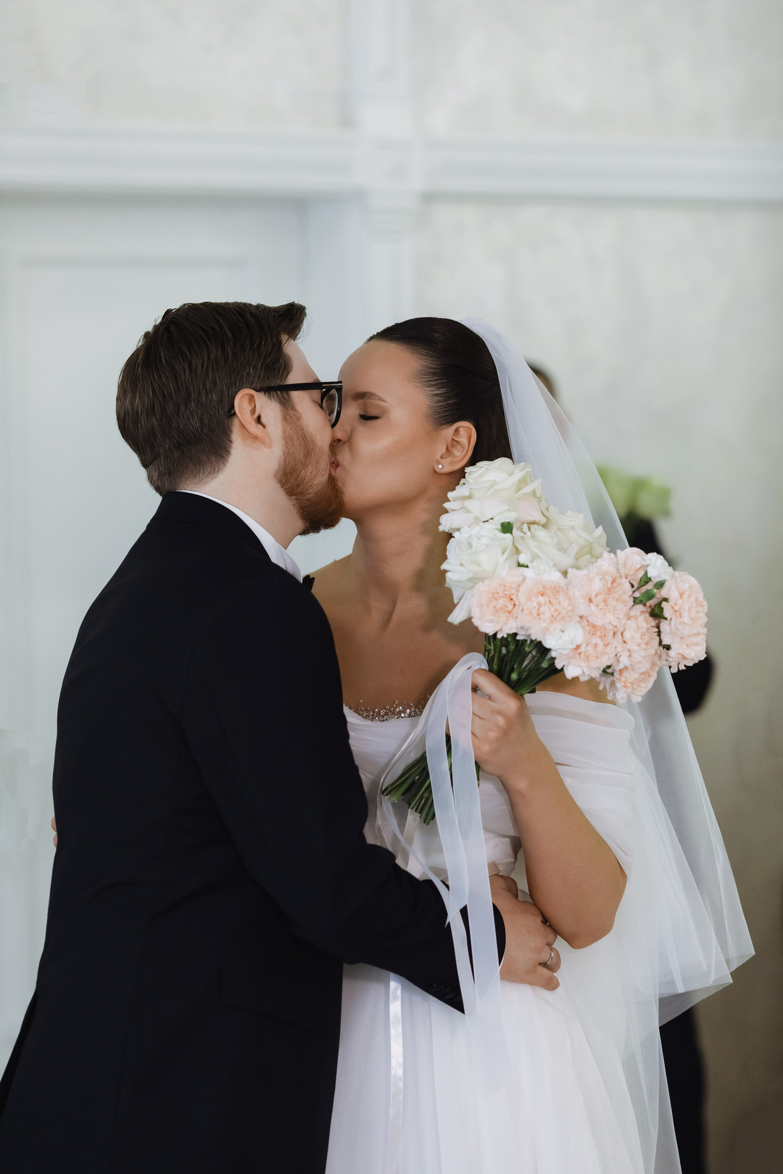 Свадебная фотосессия в Минске в итальянском ресторане La Scala