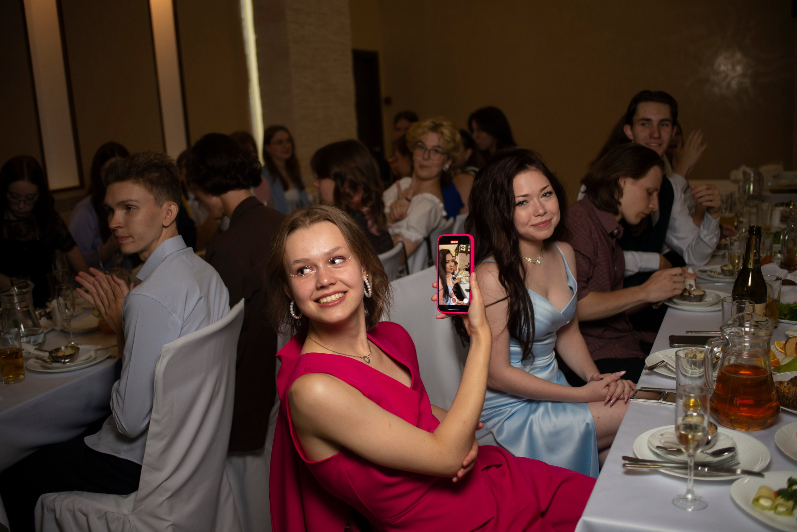 Репортажная фотосъемка выпускного дня. Выпускные альбомы Екатеринбург