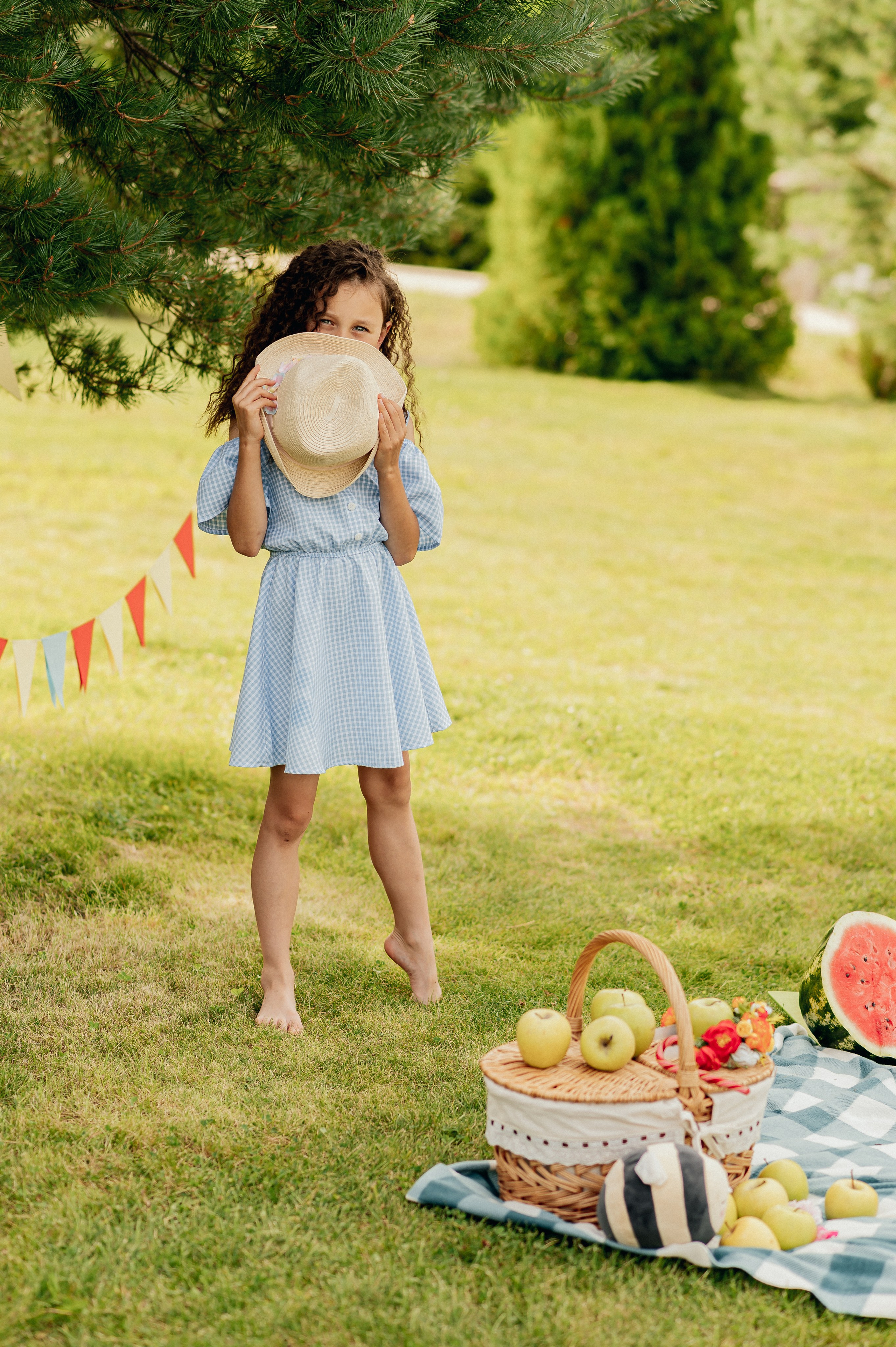 ЛЕТО. ПАРК. АРБУЗ. Профессиональный репортажный, коммерческий фотограф в Санкт-Петербурге