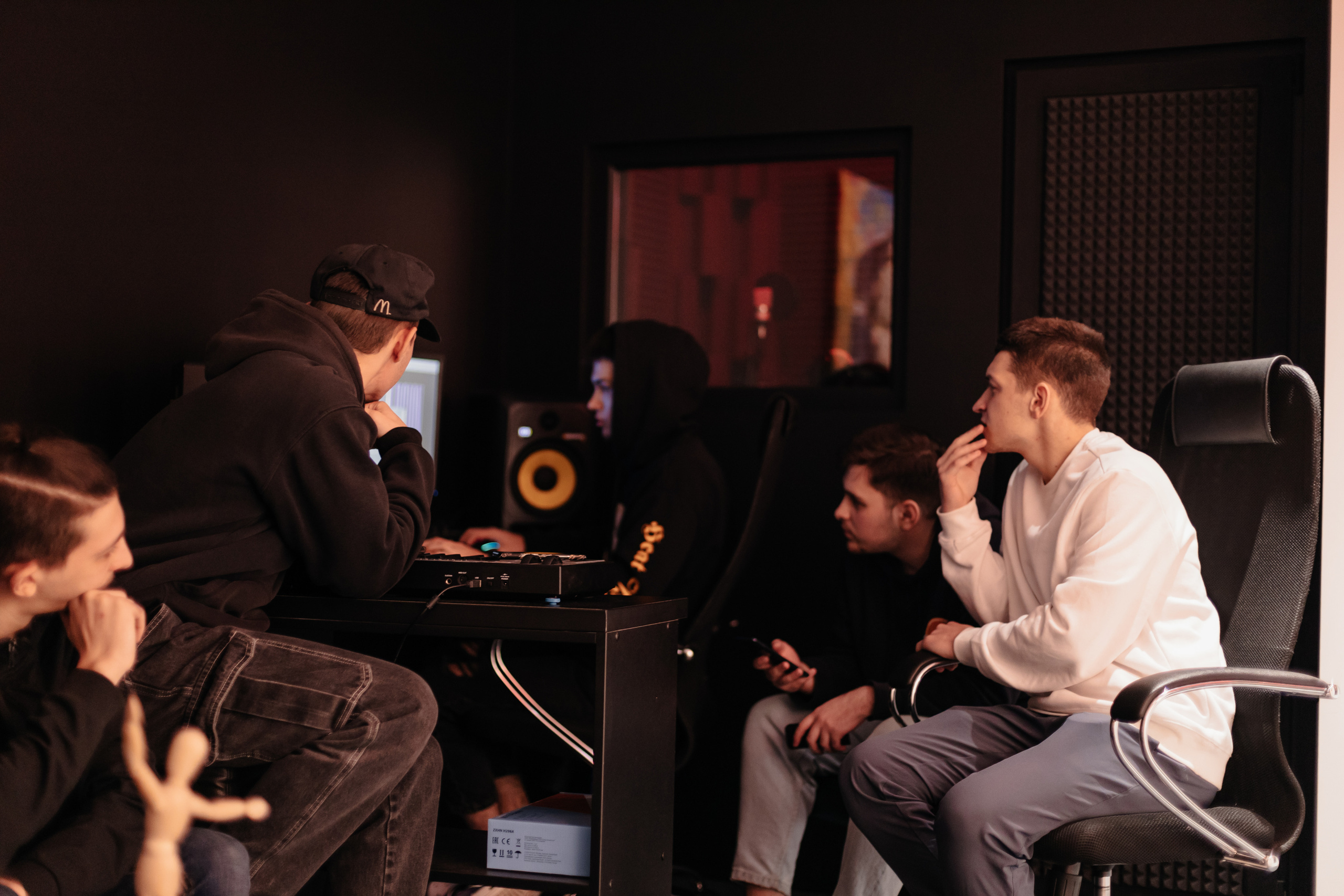 Кейс студия звукозаписи. Фотограф в Ростове-на-Дону