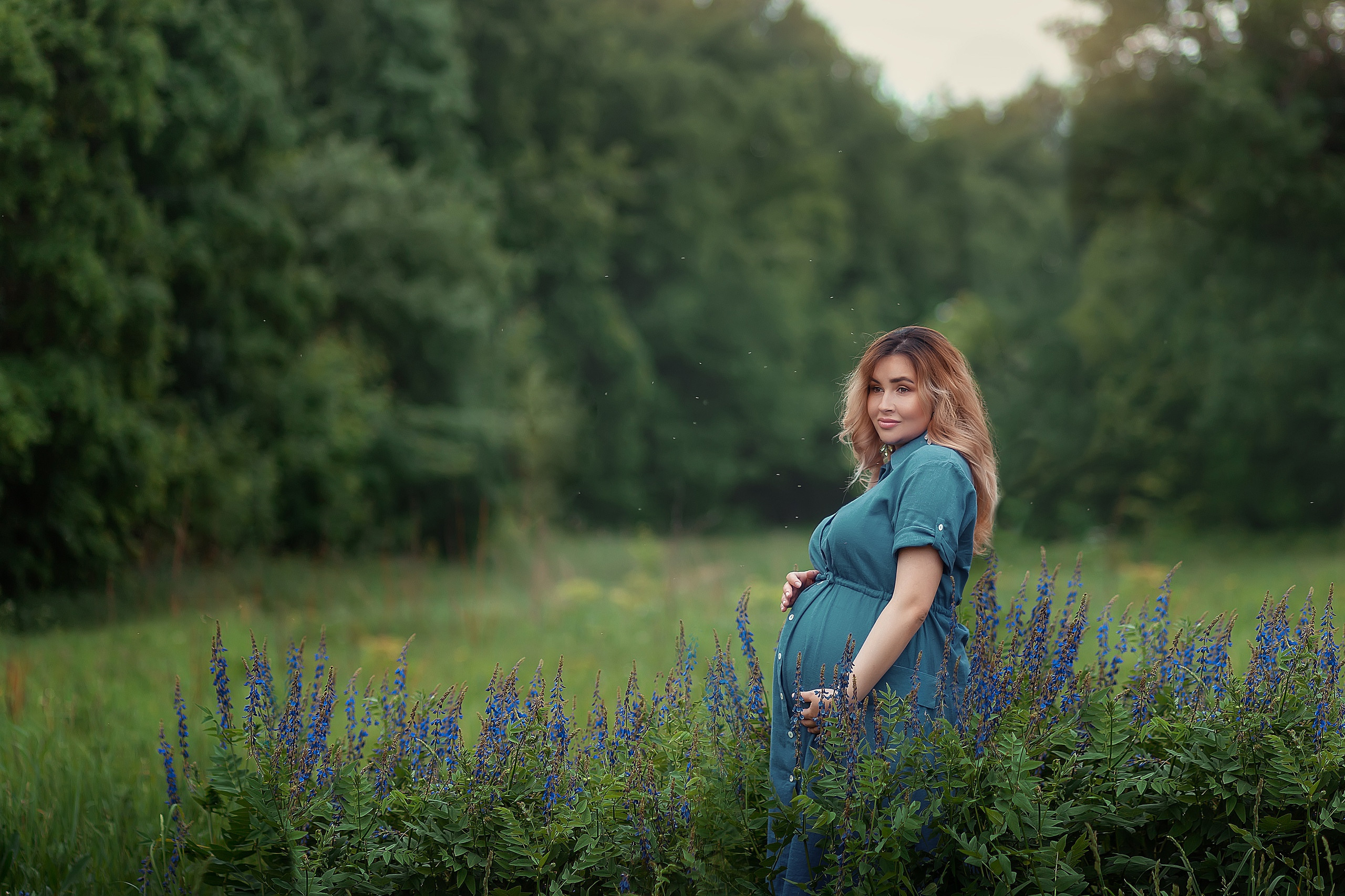 Женский портрет/беременность