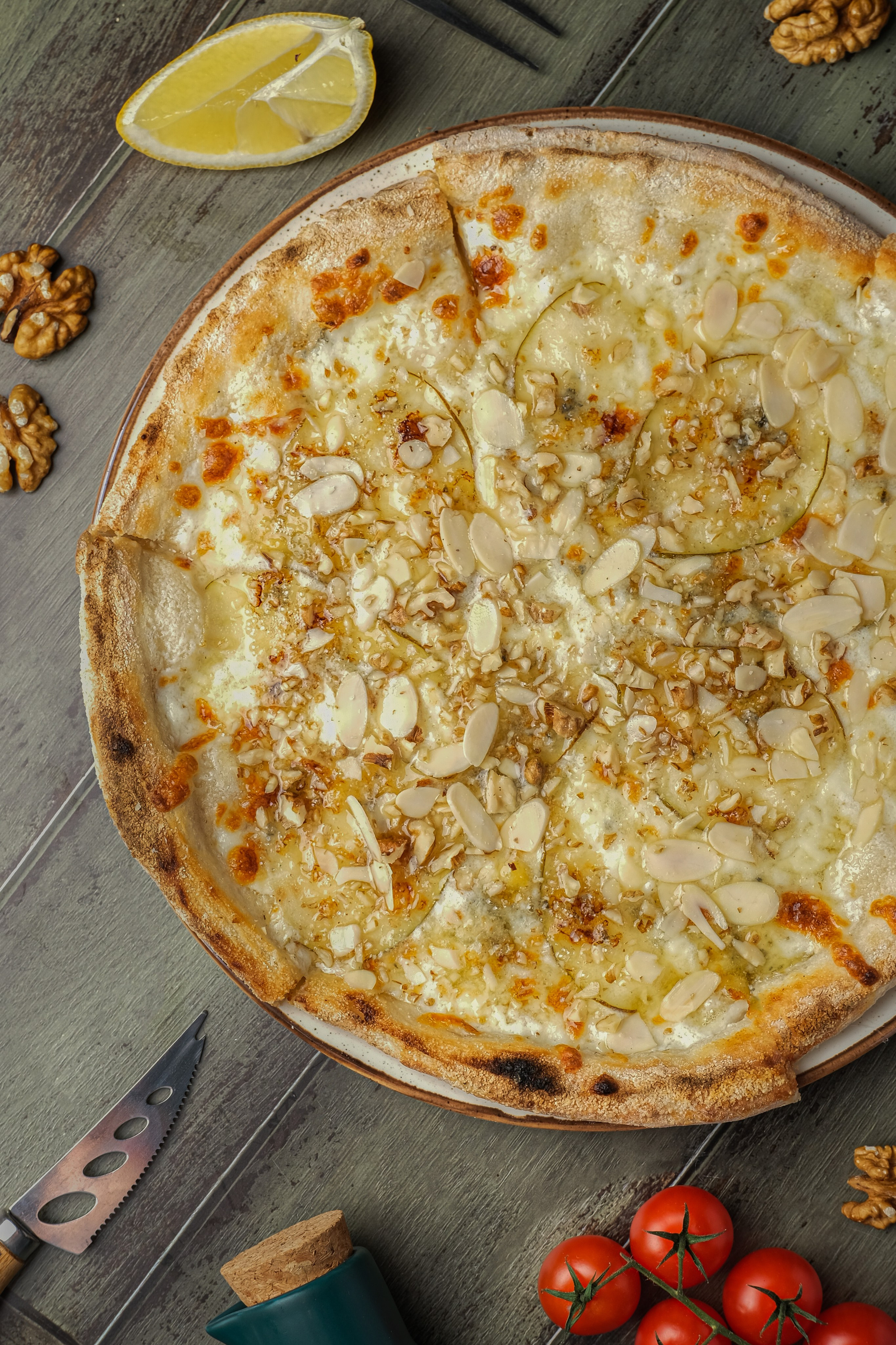 Первый сырный. Предметный и фуд фотограф в Саратове Алина Кравец