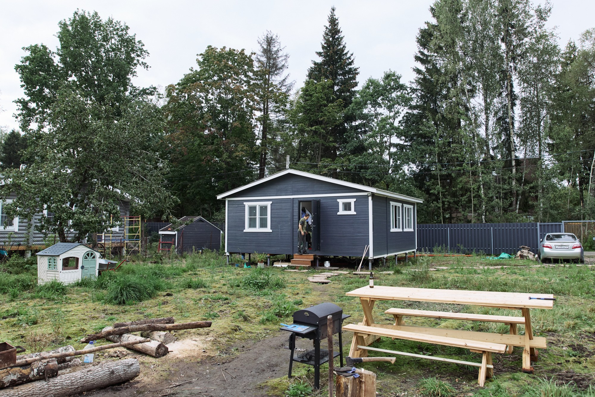 Фотограф на детский день рождения в Москве и Подмосковье: репортажная съемка живых эмоций на даче. Контентный и репортажный фотограф Виталий Кулешов | Москва