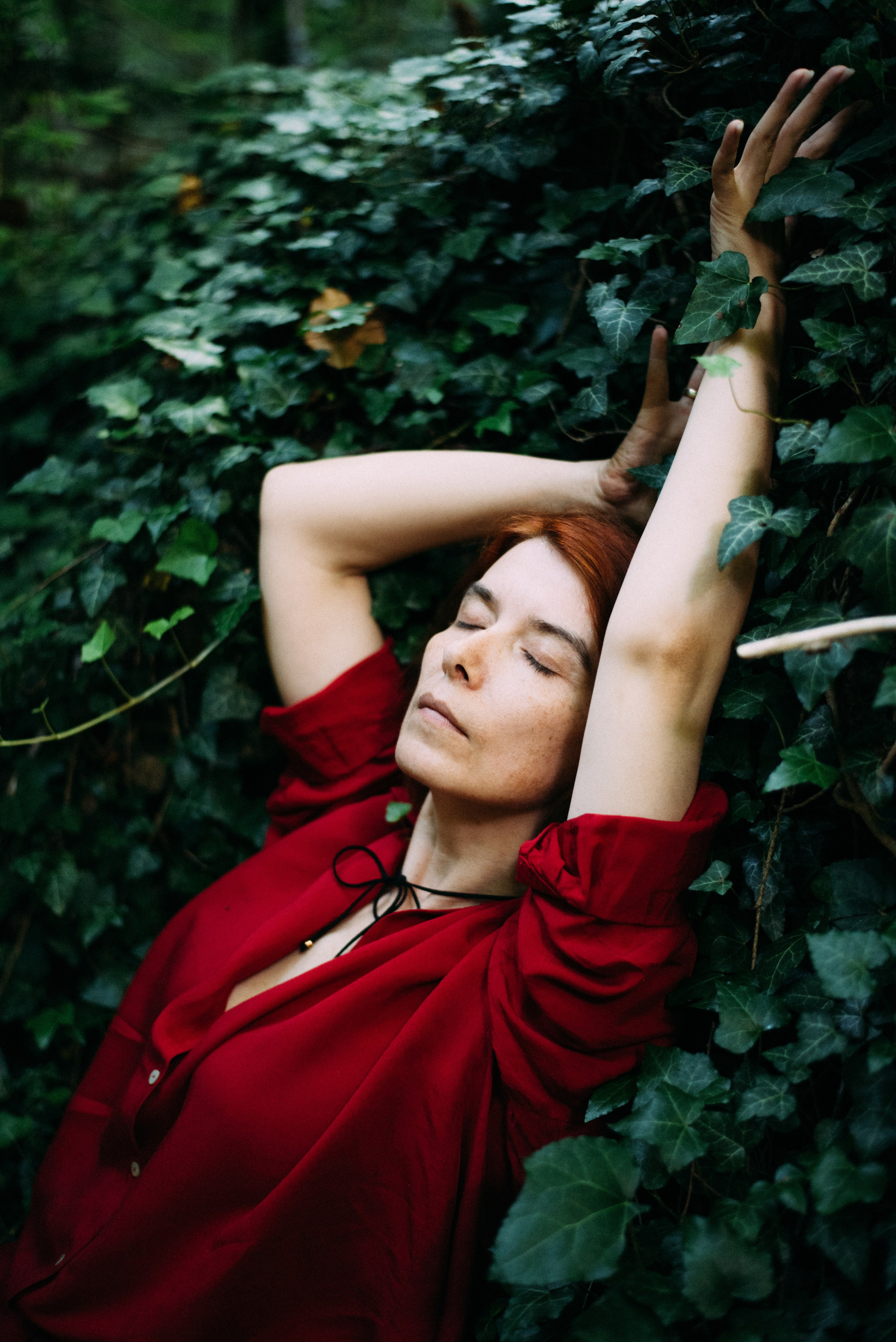 Женский портрет на природе