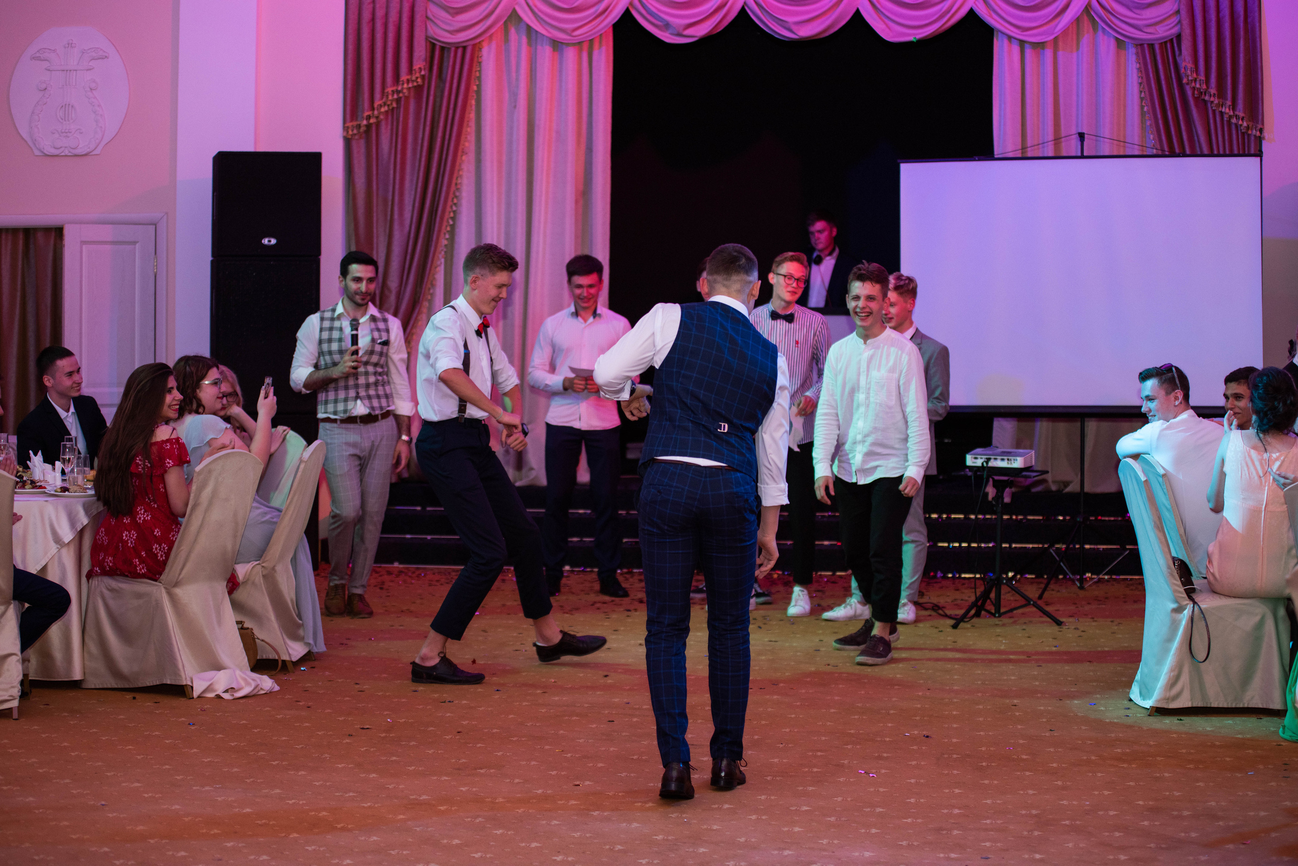 31 школа Выпускной 2019. Выпускные альбомы в Подольске Москве и МО