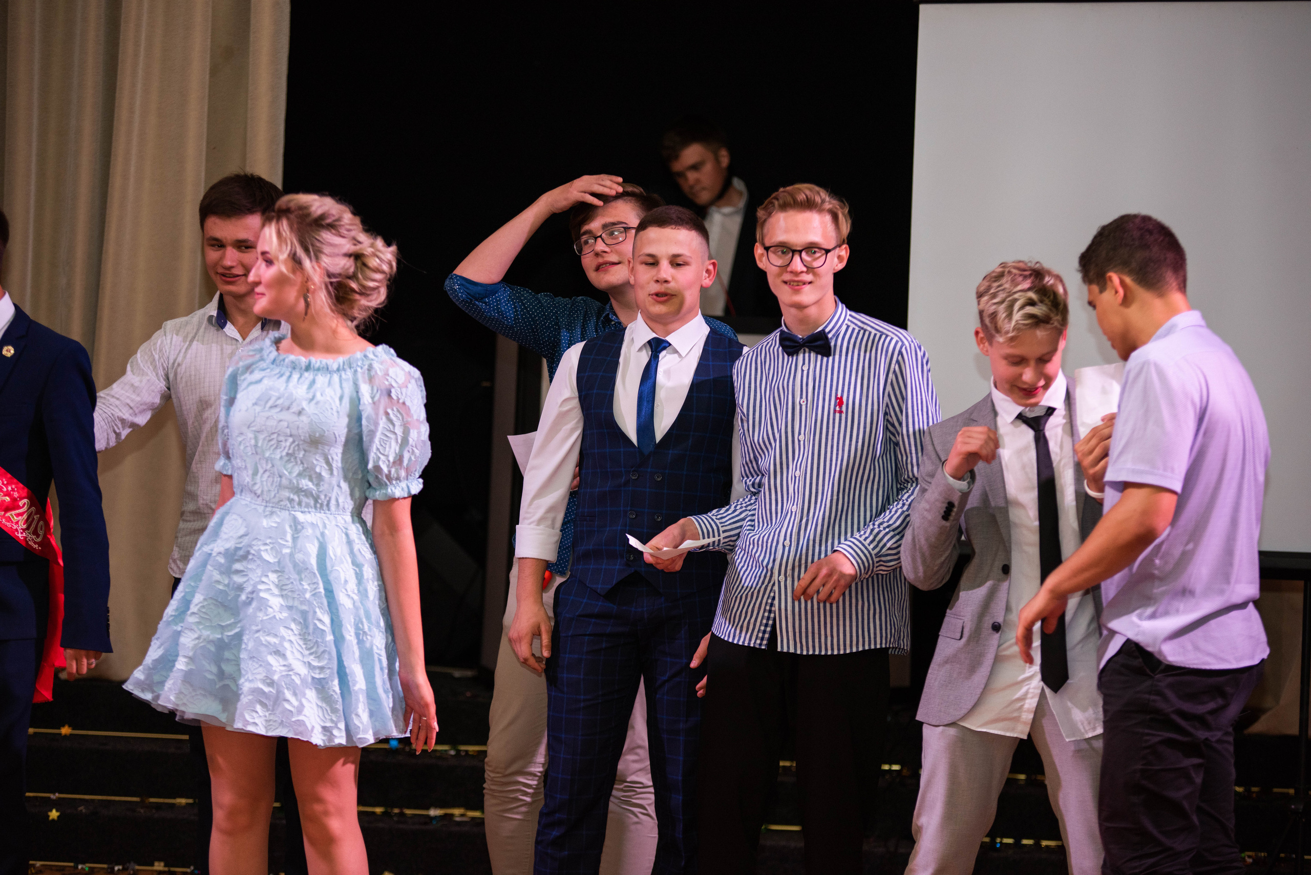 31 школа Выпускной 2019. Выпускные альбомы в Подольске Москве и МО