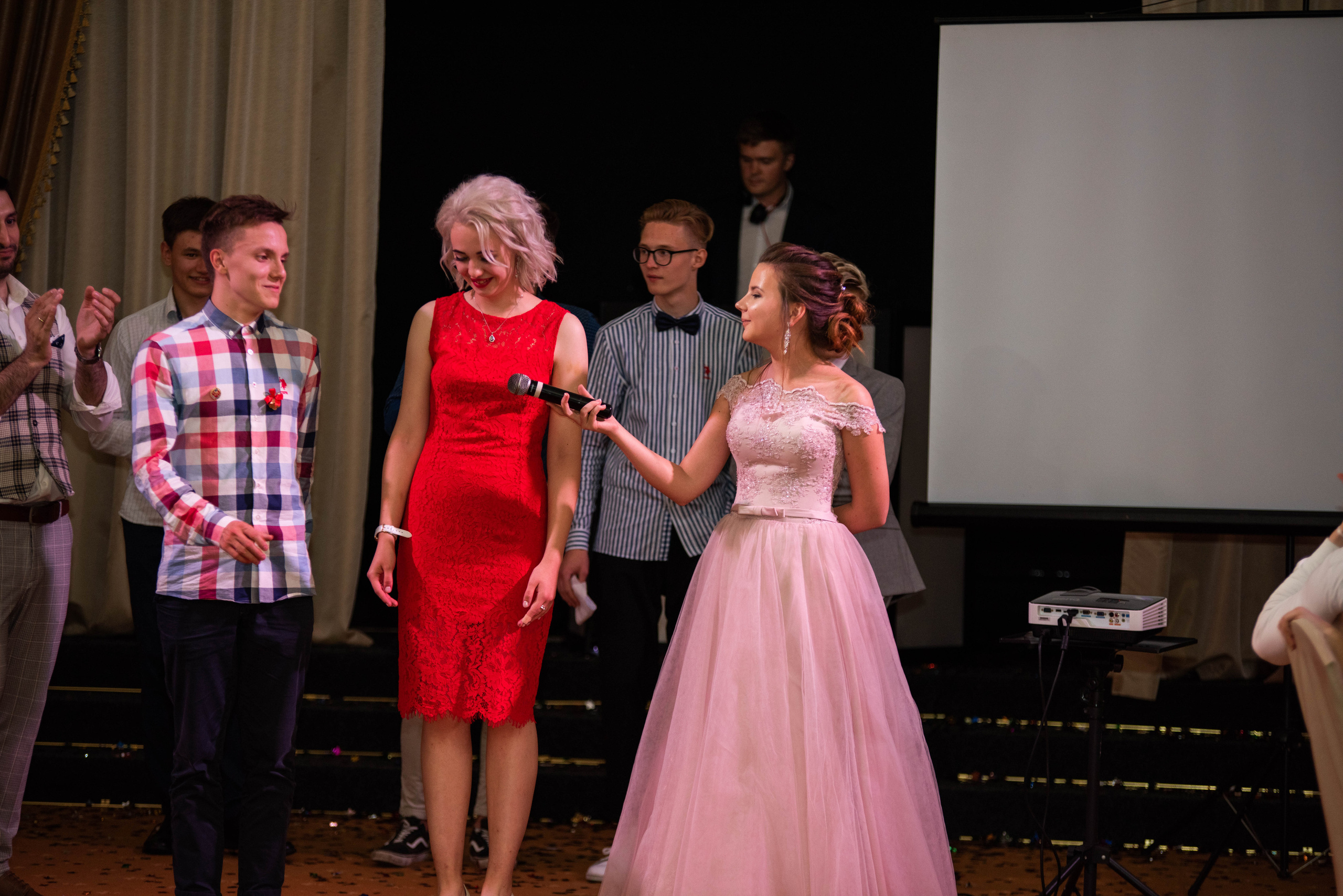 31 школа Выпускной 2019. Выпускные альбомы в Подольске Москве и МО