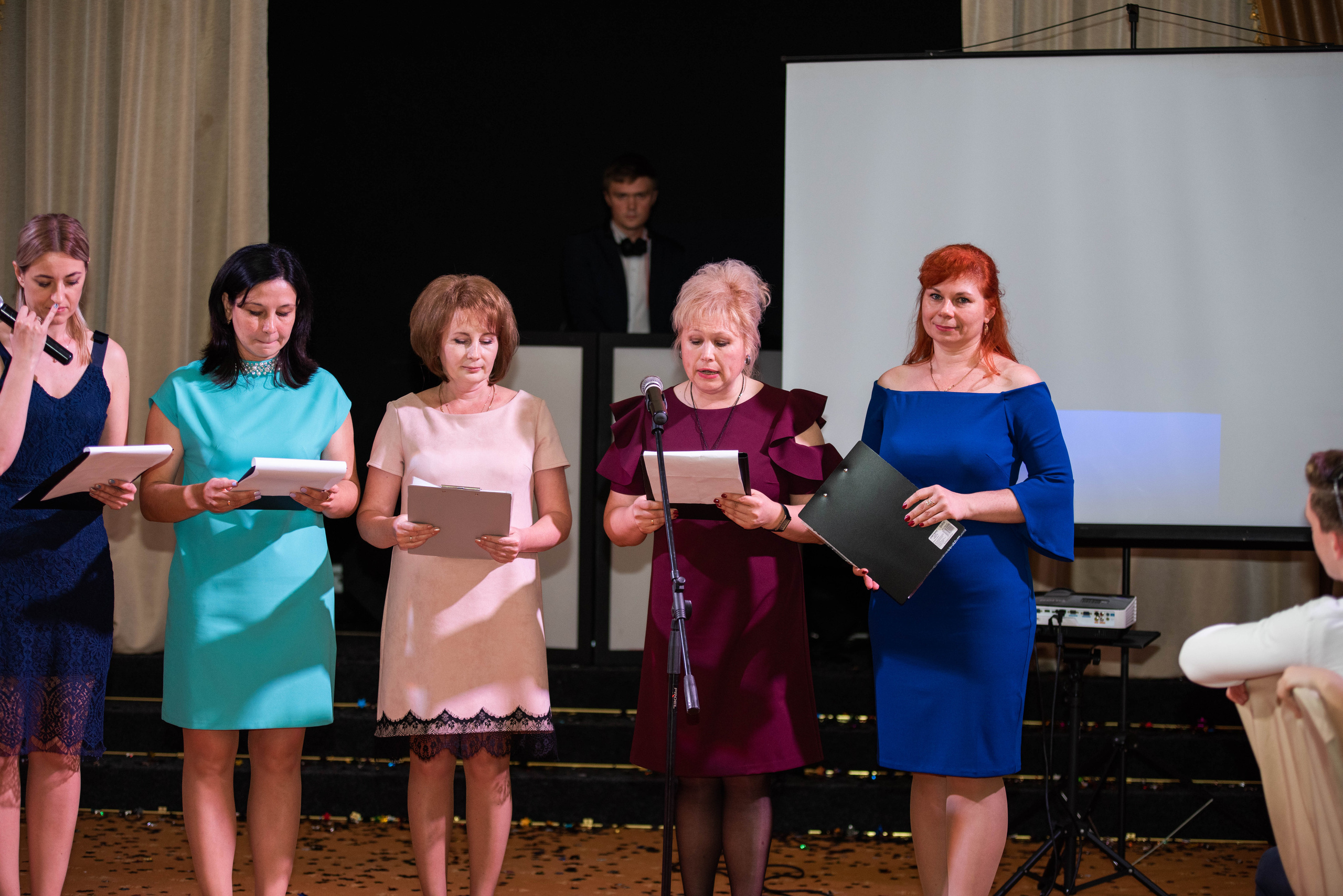 31 школа Выпускной 2019. Выпускные альбомы в Подольске Москве и МО