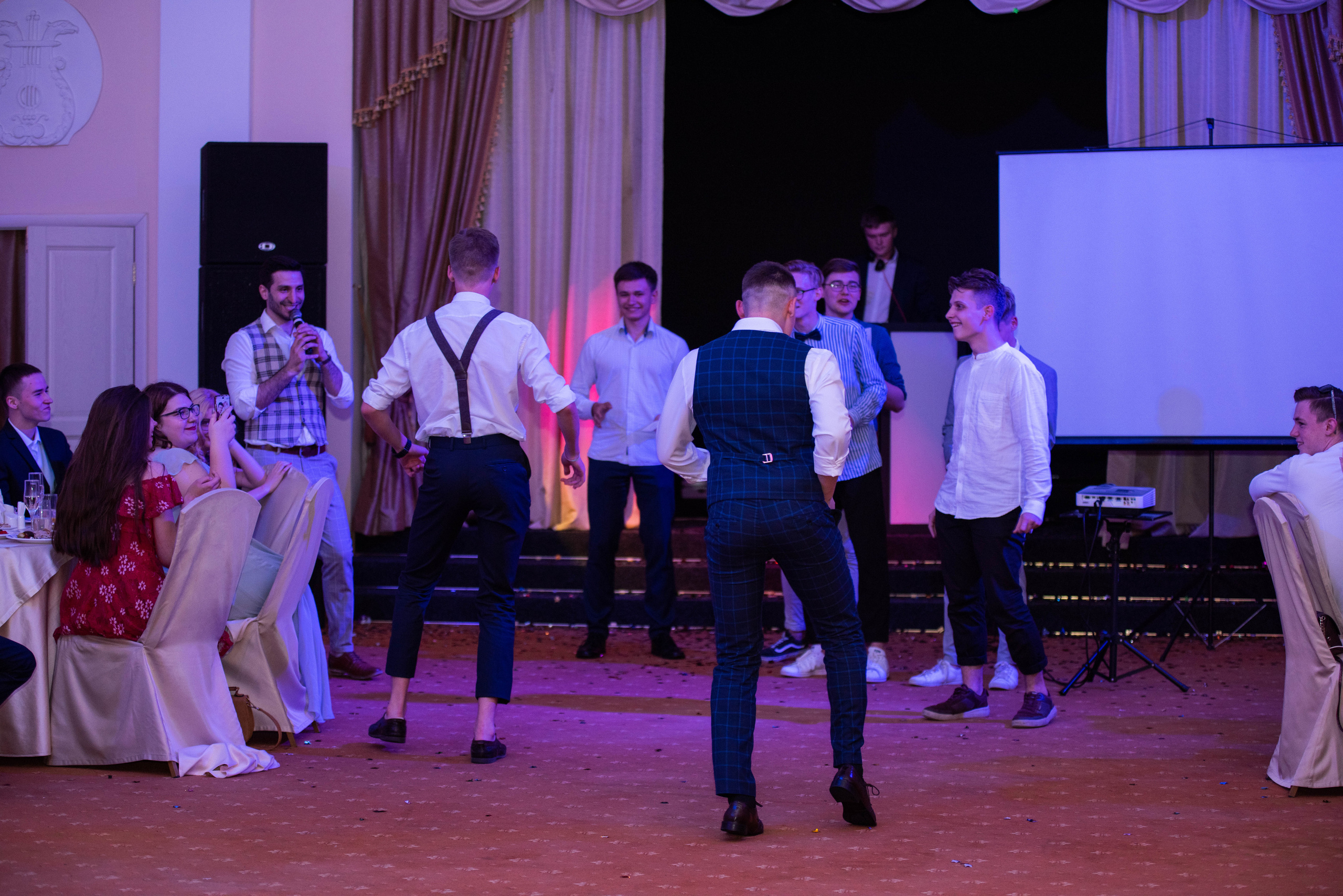 31 школа Выпускной 2019. Выпускные альбомы в Подольске Москве и МО