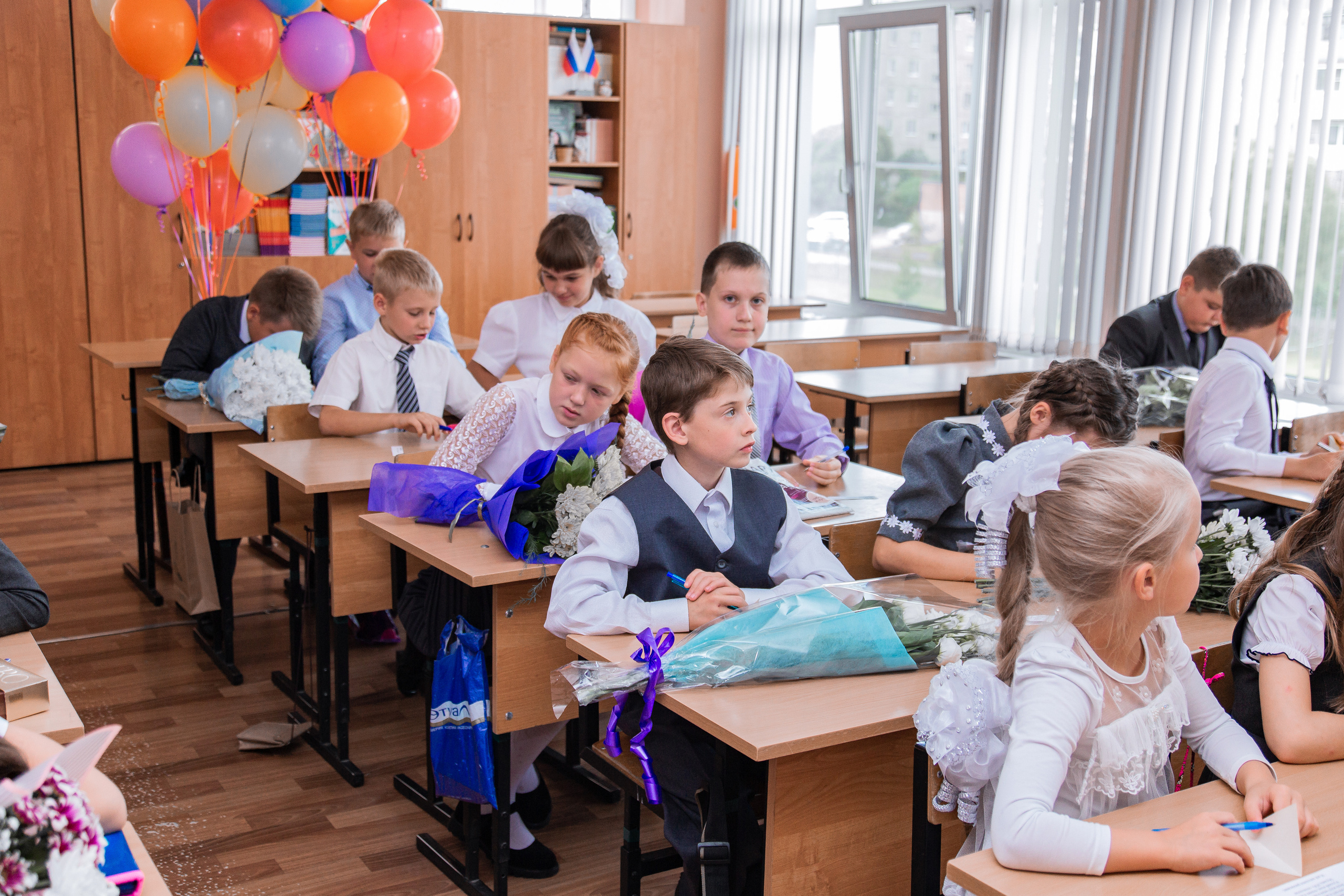 1 сентября для 4 класса. Выпускные альбомы в Подольске Москве и МО