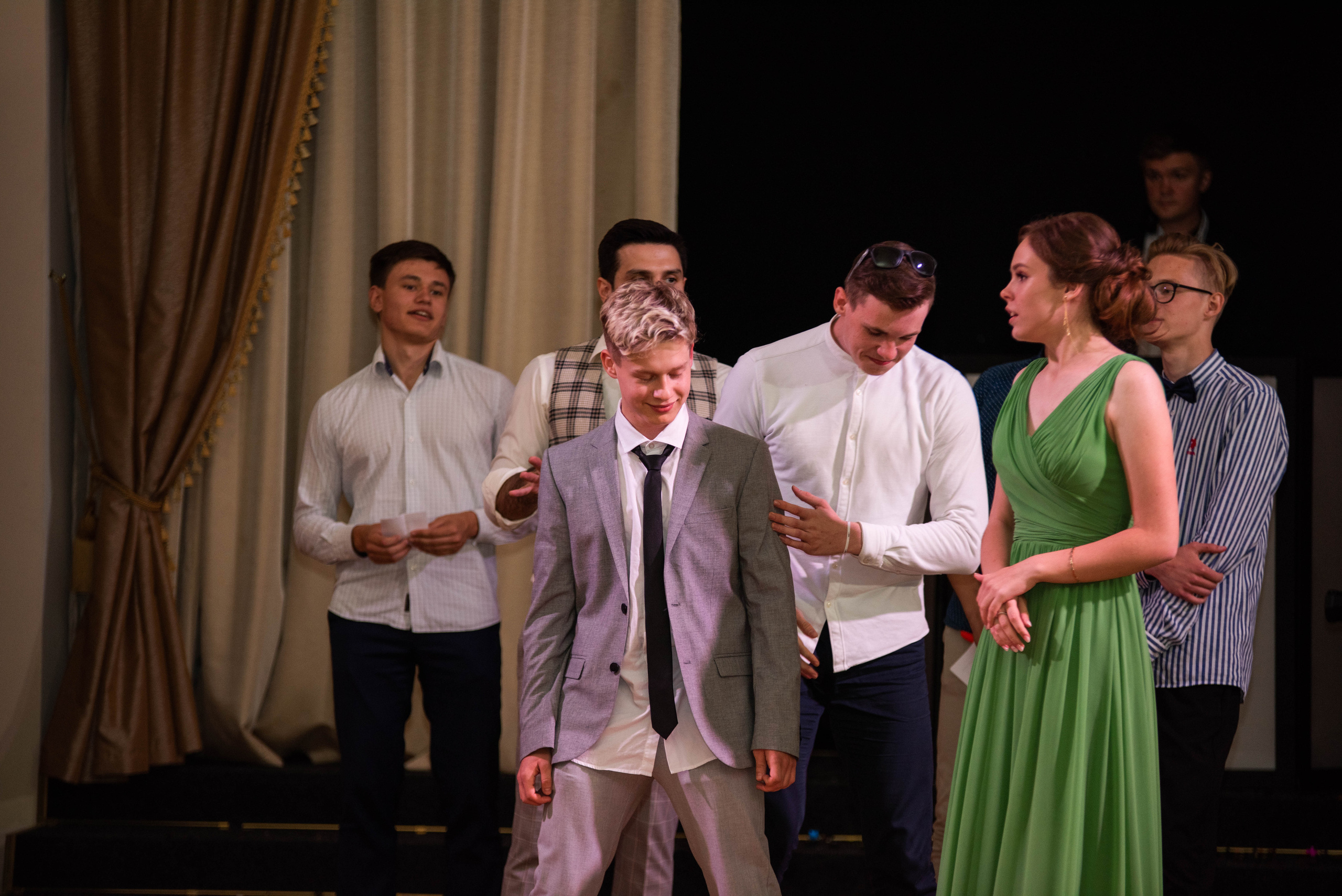 31 школа Выпускной 2019. Выпускные альбомы в Подольске Москве и МО