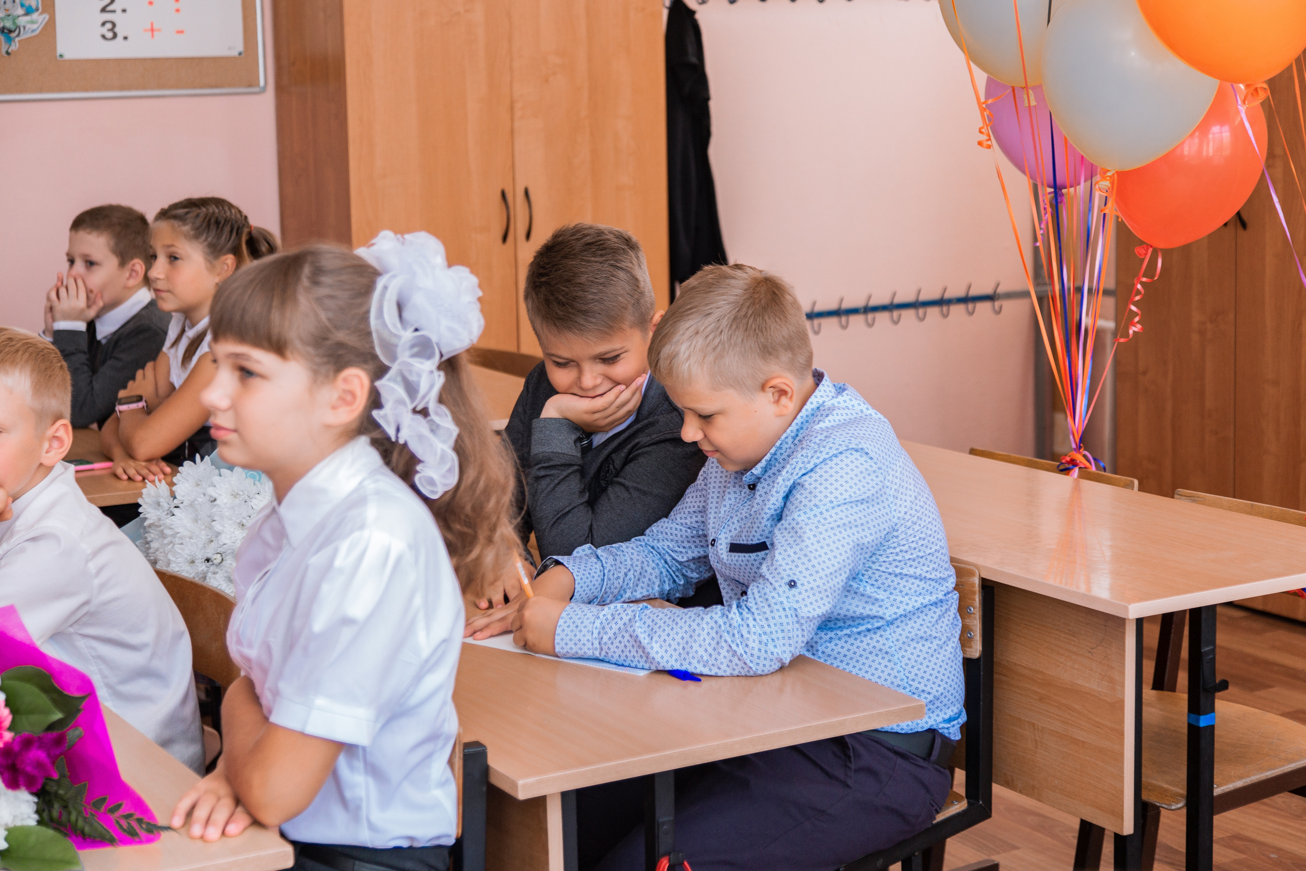 1 сентября для 4 класса. Выпускные альбомы в Подольске Москве и МО