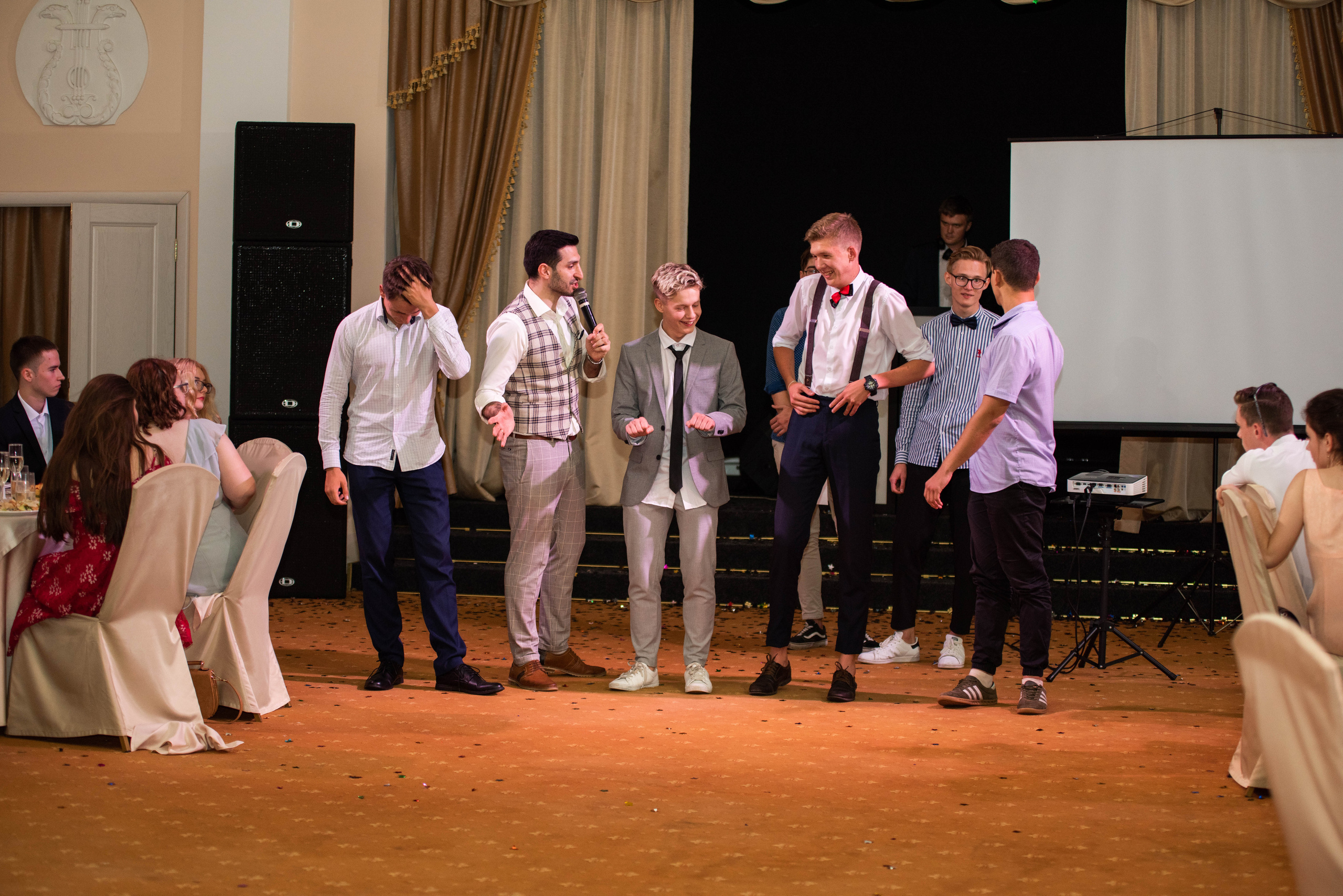 31 школа Выпускной 2019. Выпускные альбомы в Подольске Москве и МО