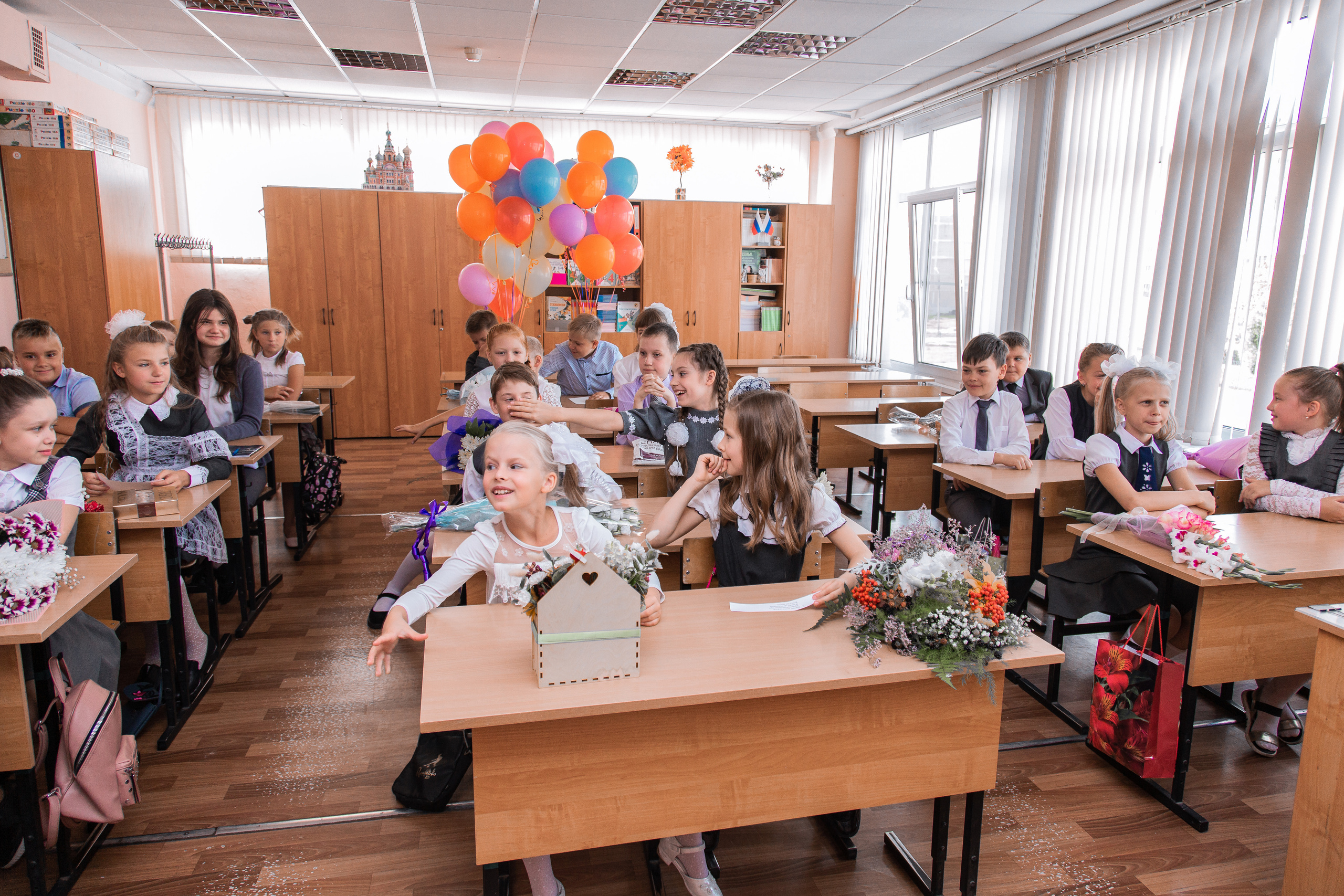 1 сентября для 4 класса. Выпускные альбомы в Подольске Москве и МО