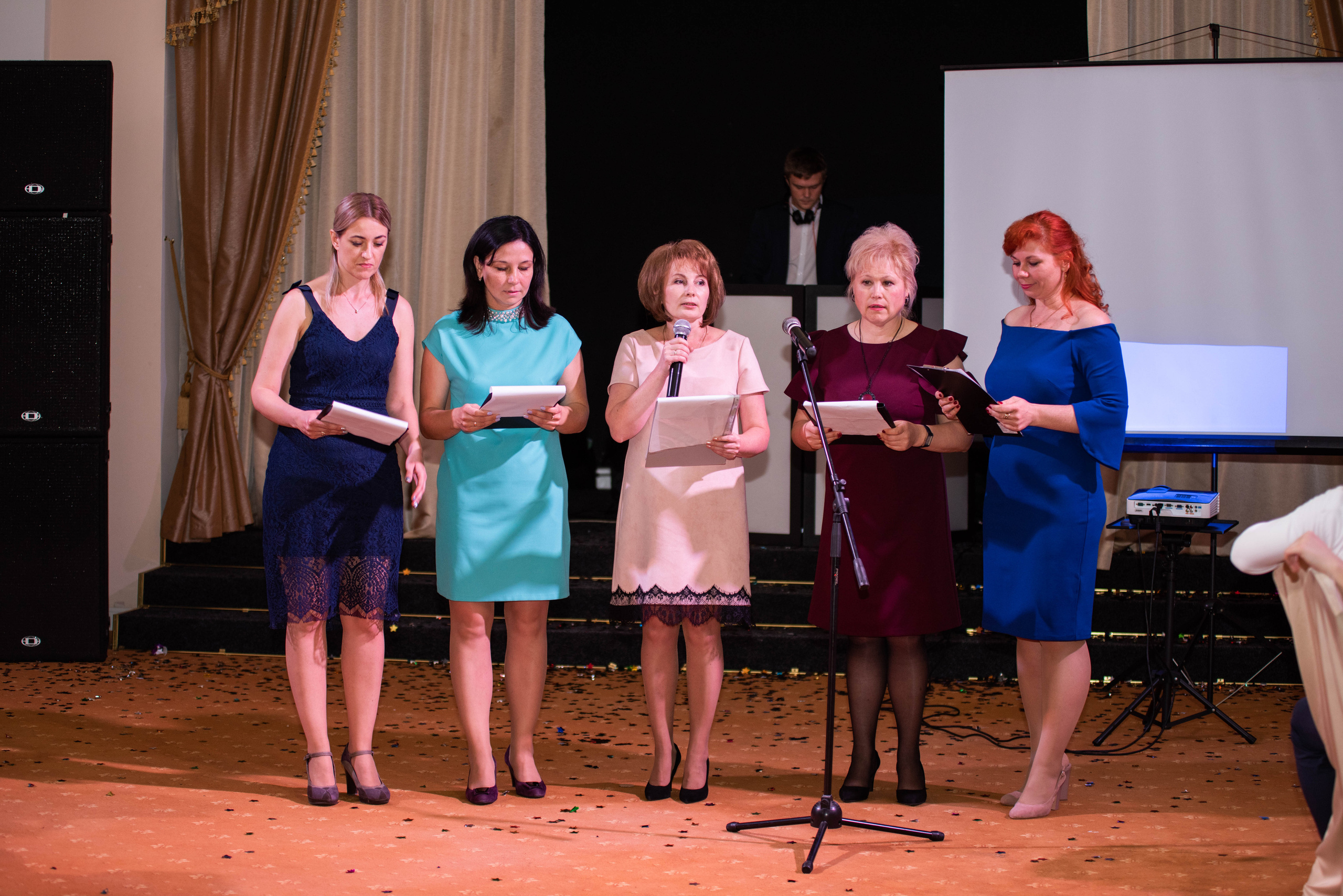 31 школа Выпускной 2019. Выпускные альбомы в Подольске Москве и МО