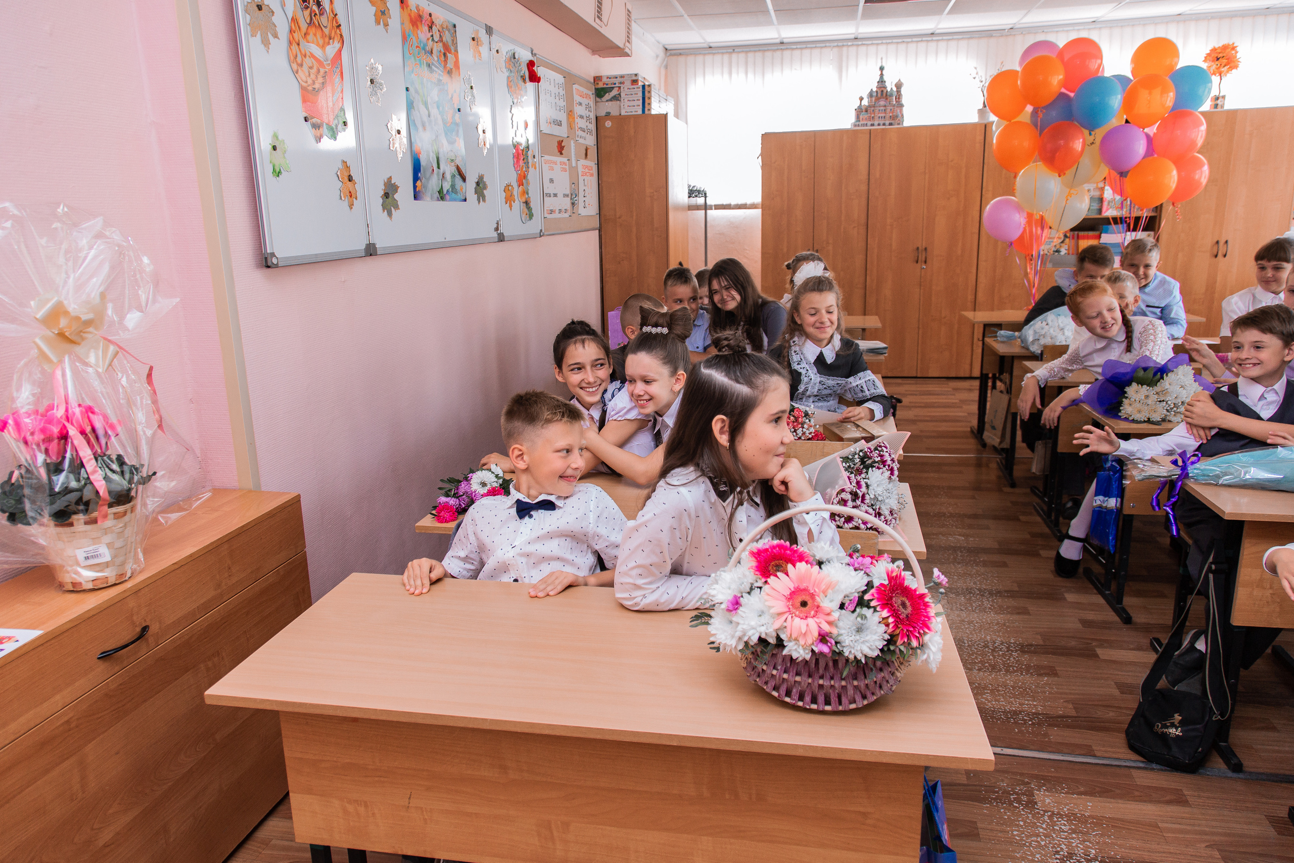 1 сентября для 4 класса. Выпускные альбомы в Подольске Москве и МО