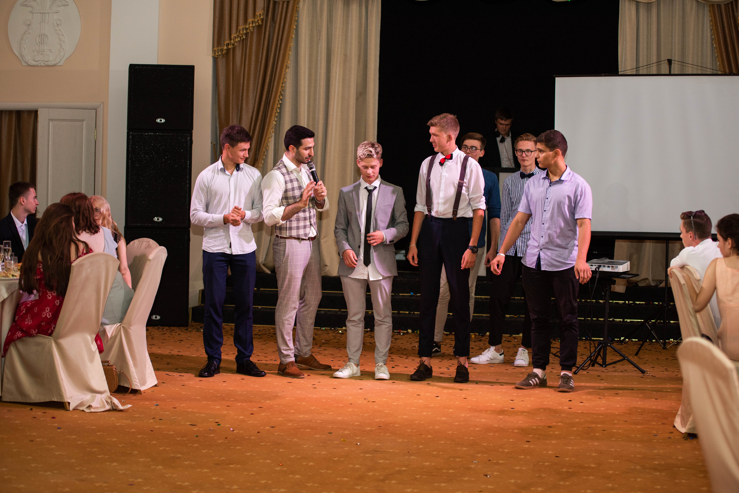 31 школа Выпускной 2019. Выпускные альбомы в Подольске Москве и МО