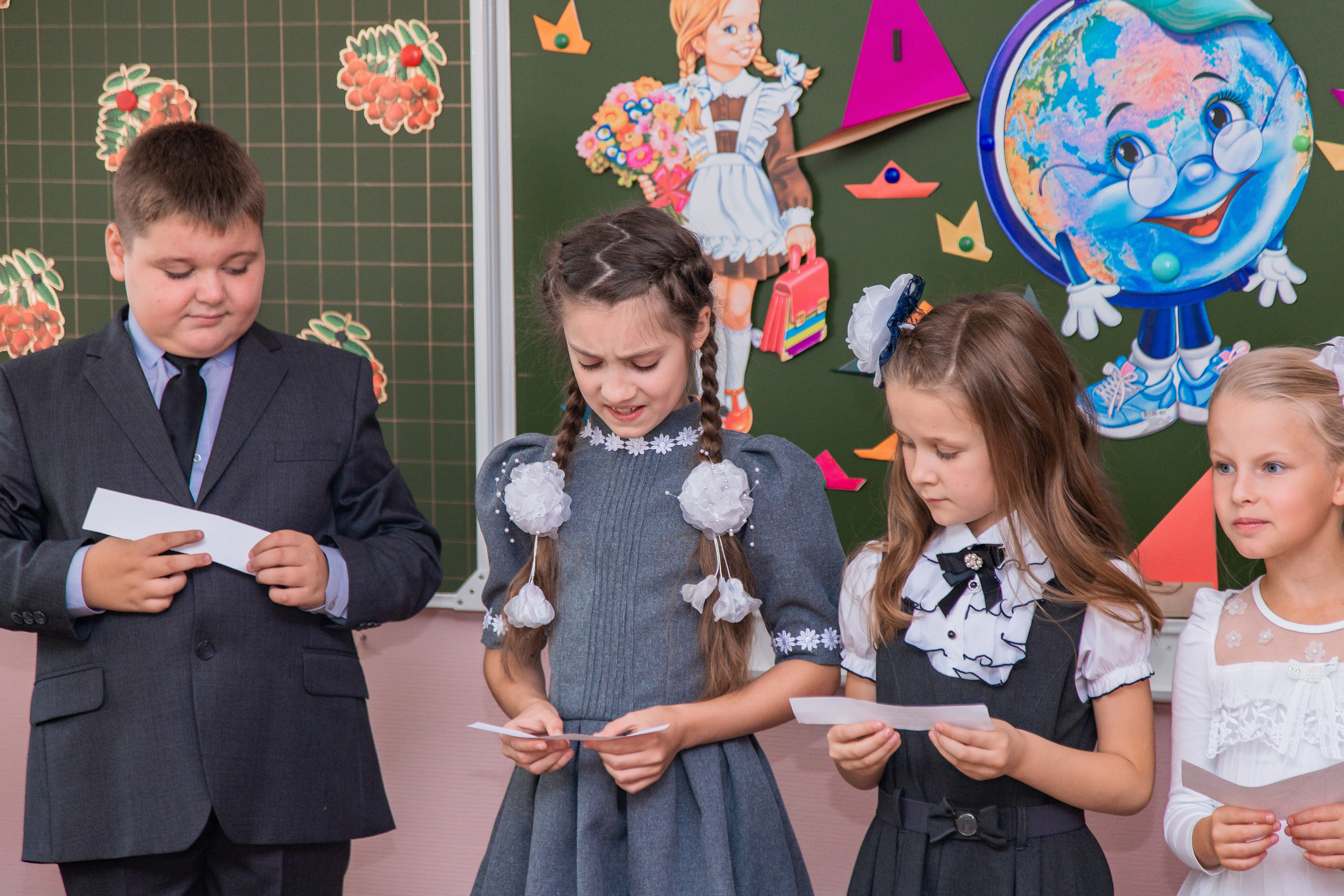 1 сентября для 4 класса. Выпускные альбомы в Подольске Москве и МО