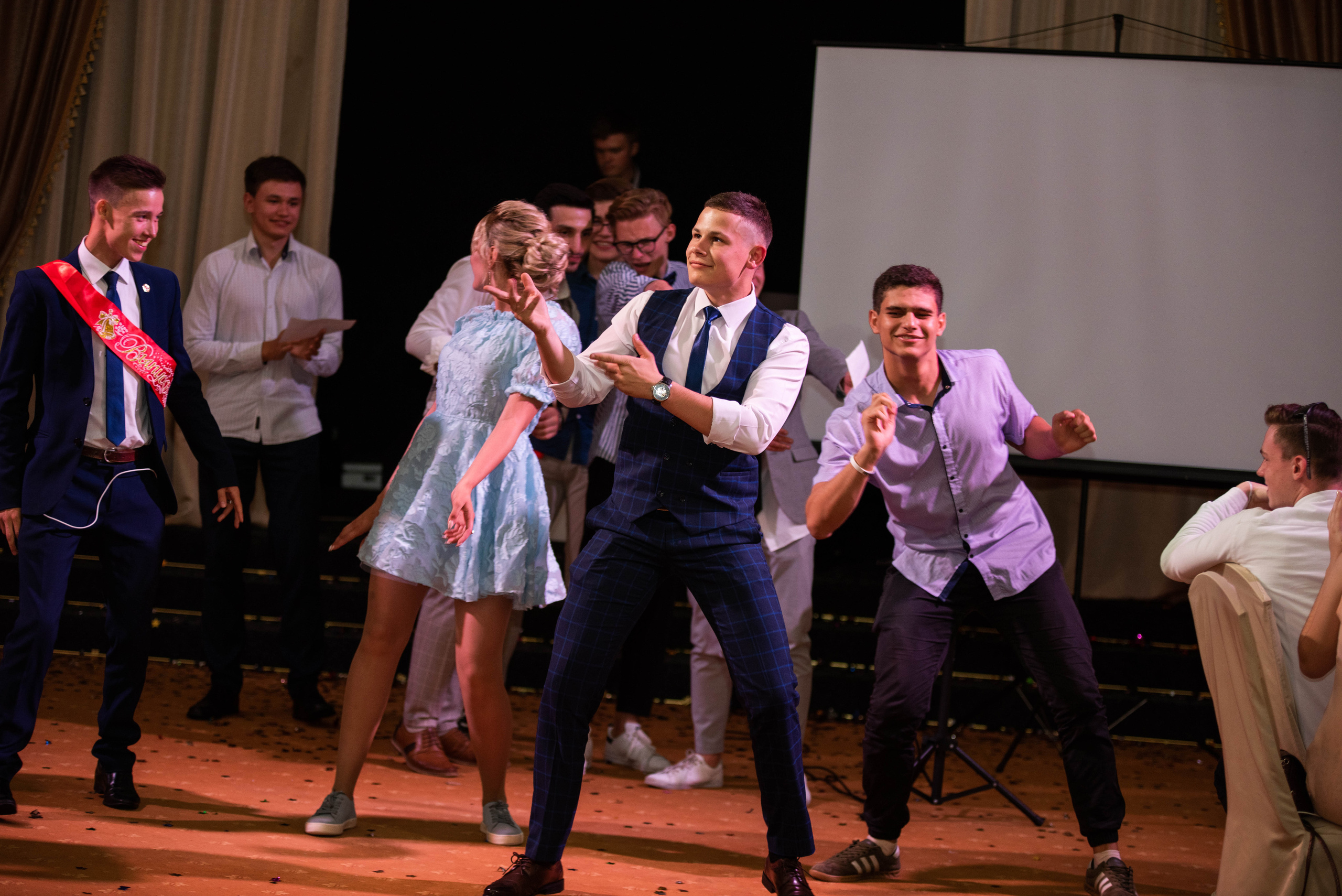 31 школа Выпускной 2019. Выпускные альбомы в Подольске Москве и МО