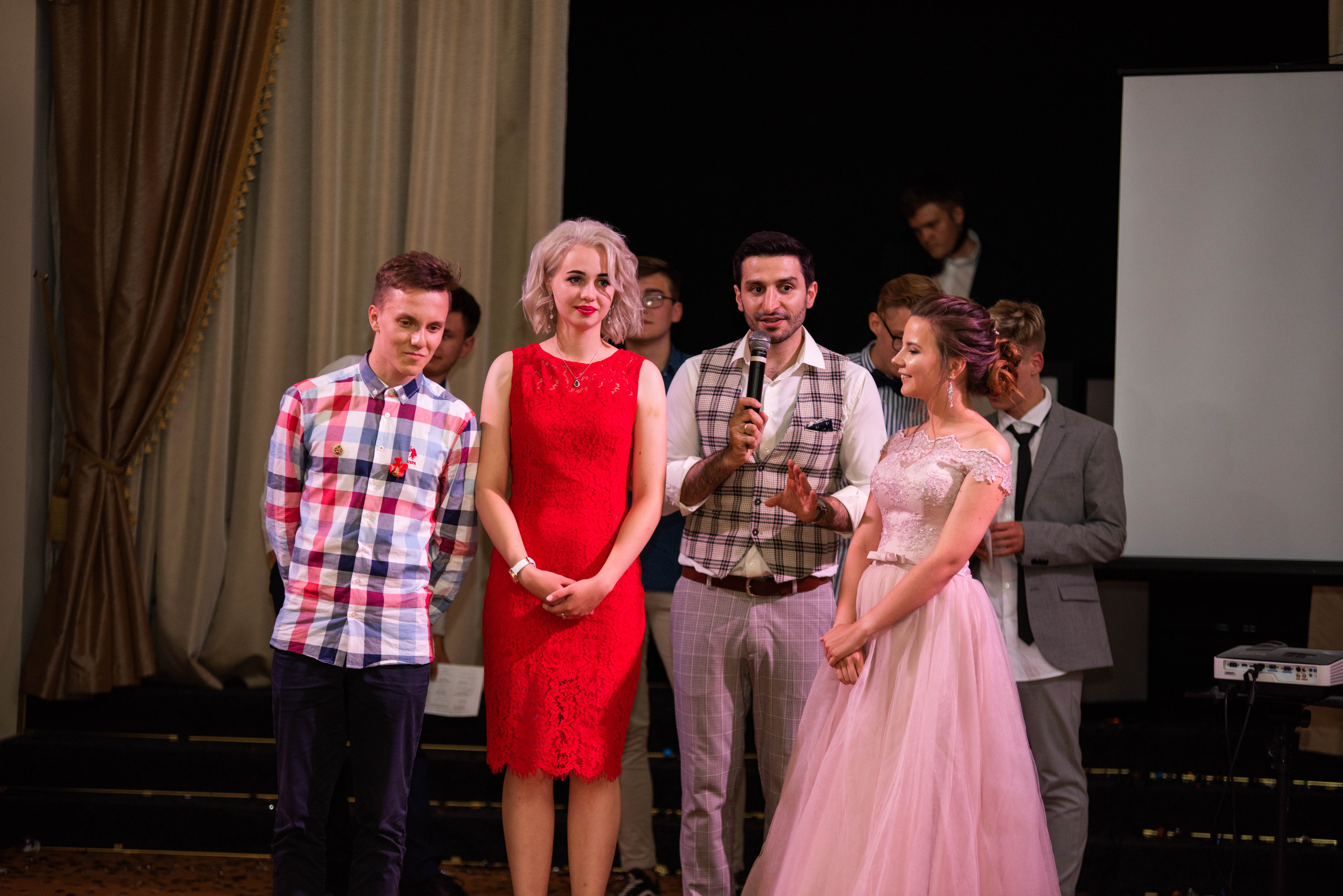 31 школа Выпускной 2019. Выпускные альбомы в Подольске Москве и МО