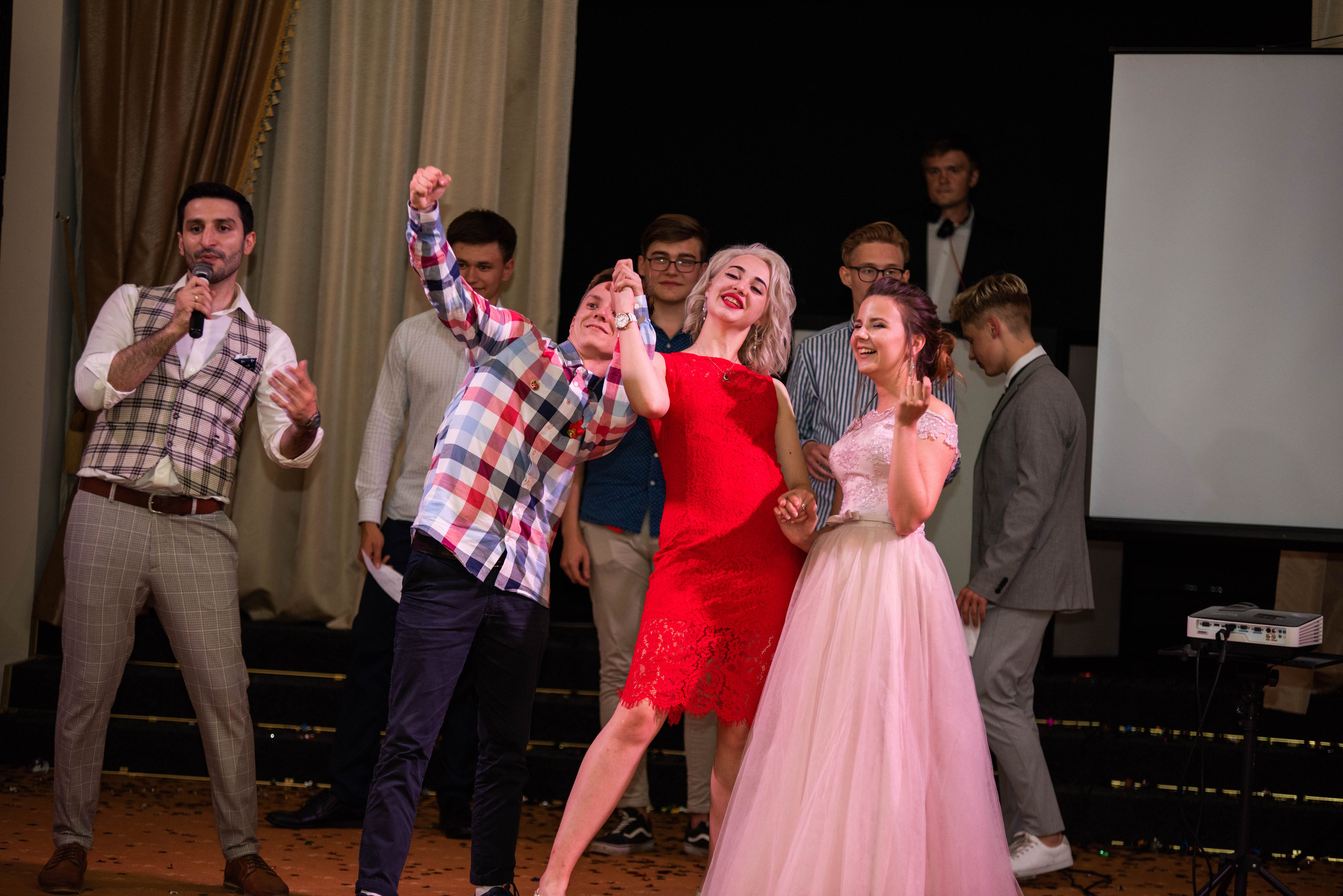 31 школа Выпускной 2019. Выпускные альбомы в Подольске Москве и МО