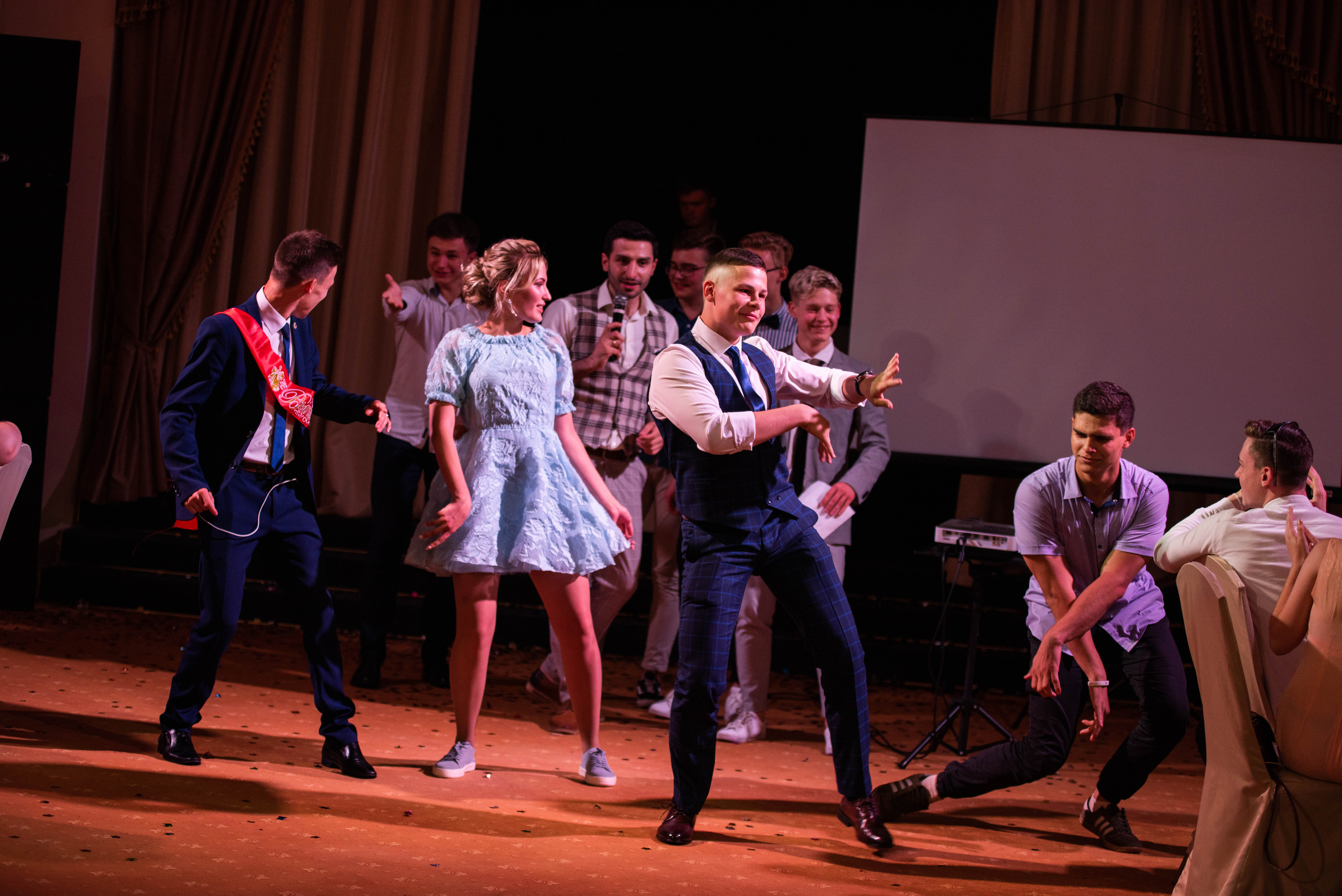 31 школа Выпускной 2019. Выпускные альбомы в Подольске Москве и МО