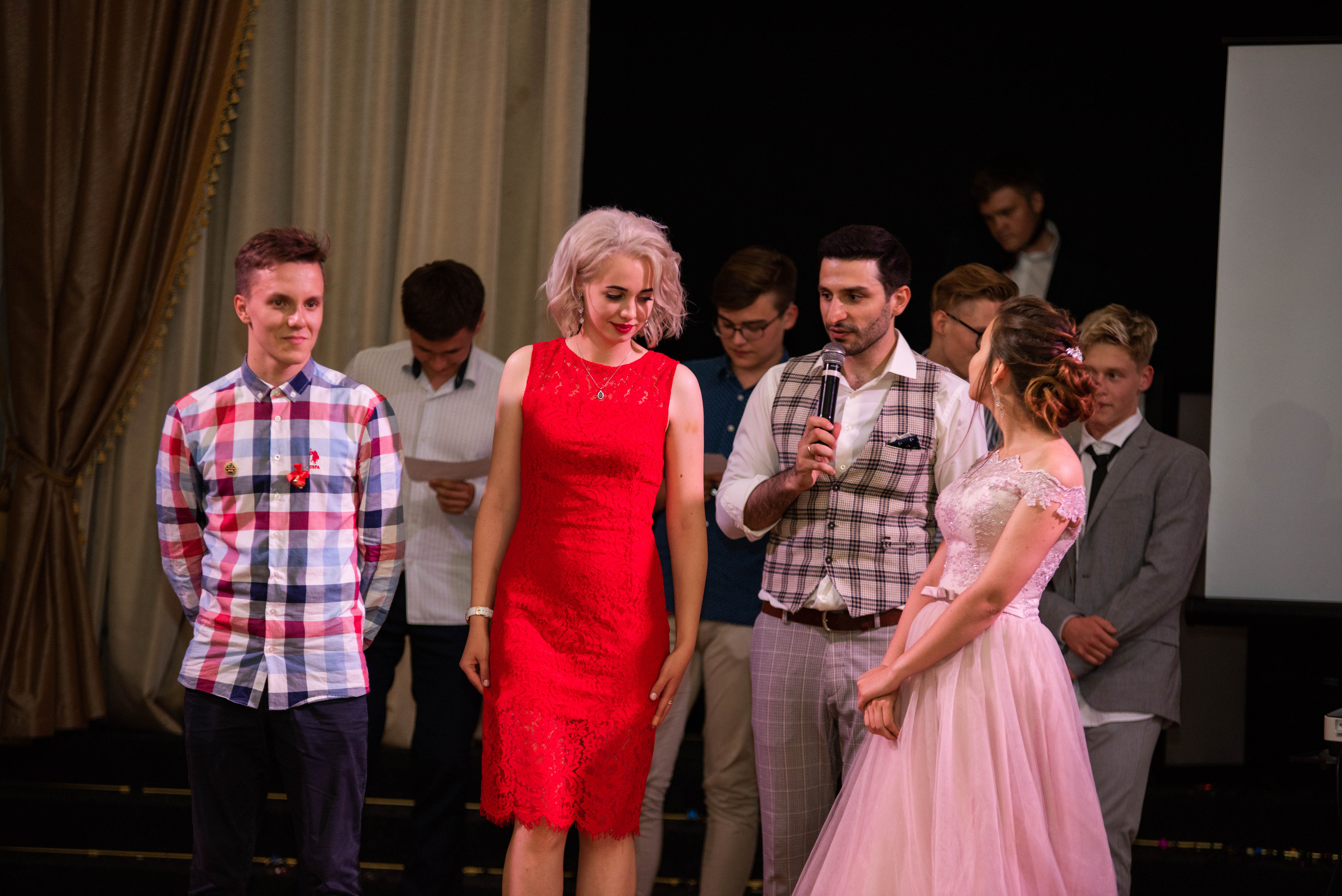 31 школа Выпускной 2019. Выпускные альбомы в Подольске Москве и МО