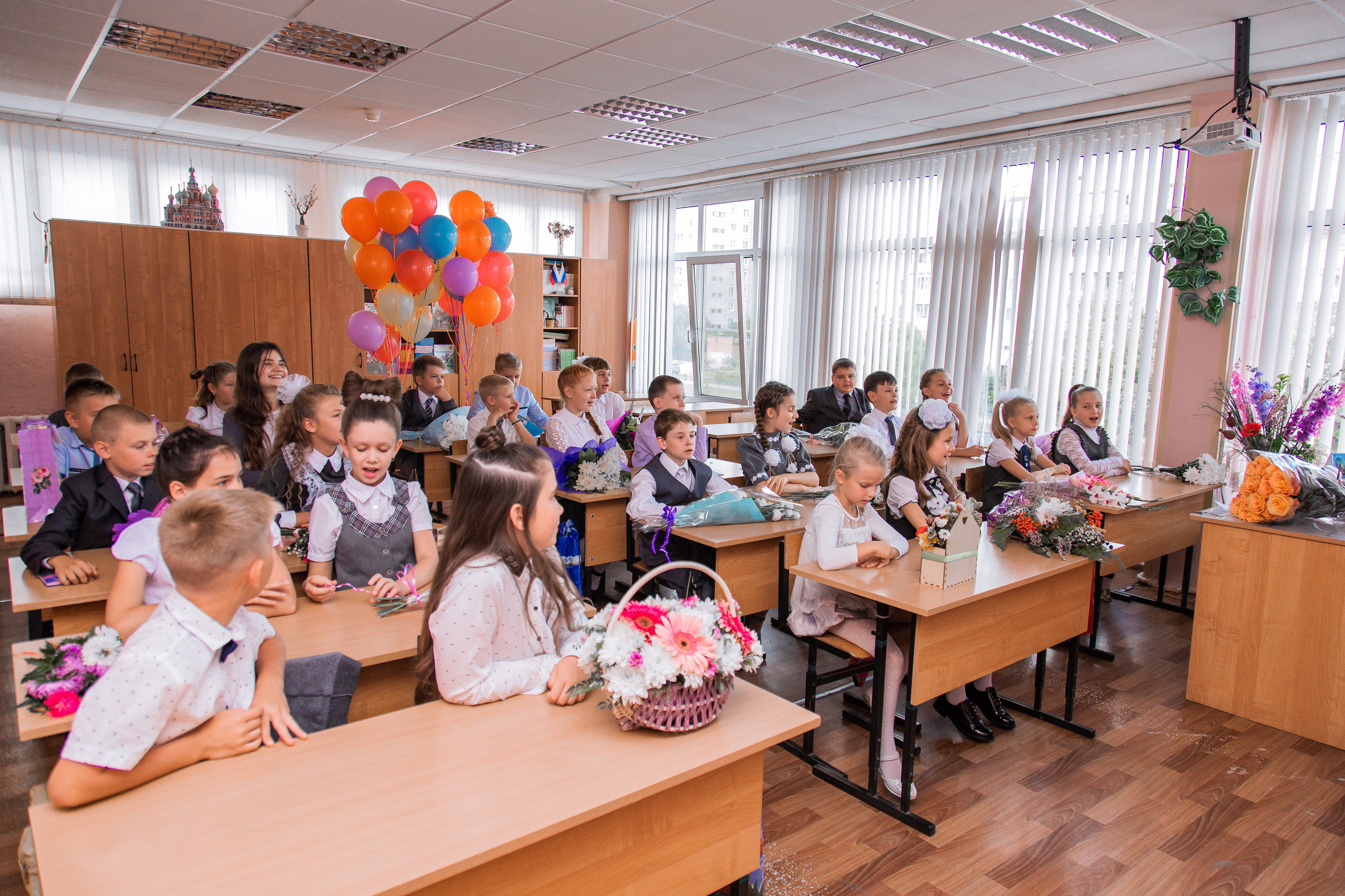 1 сентября для 4 класса. Выпускные альбомы в Подольске Москве и МО