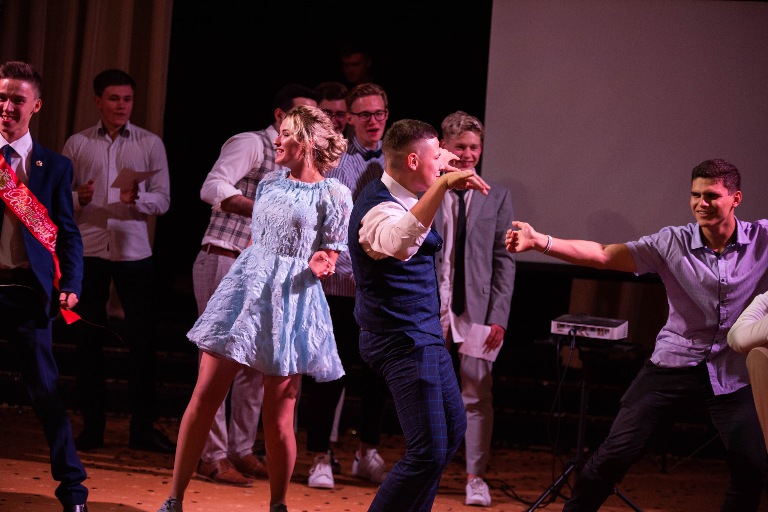 31 школа Выпускной 2019. Выпускные альбомы в Подольске Москве и МО