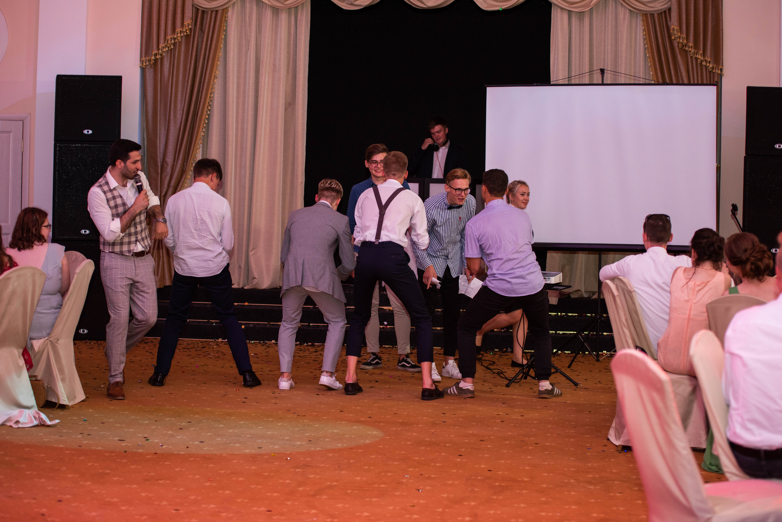 31 школа Выпускной 2019. Выпускные альбомы в Подольске Москве и МО