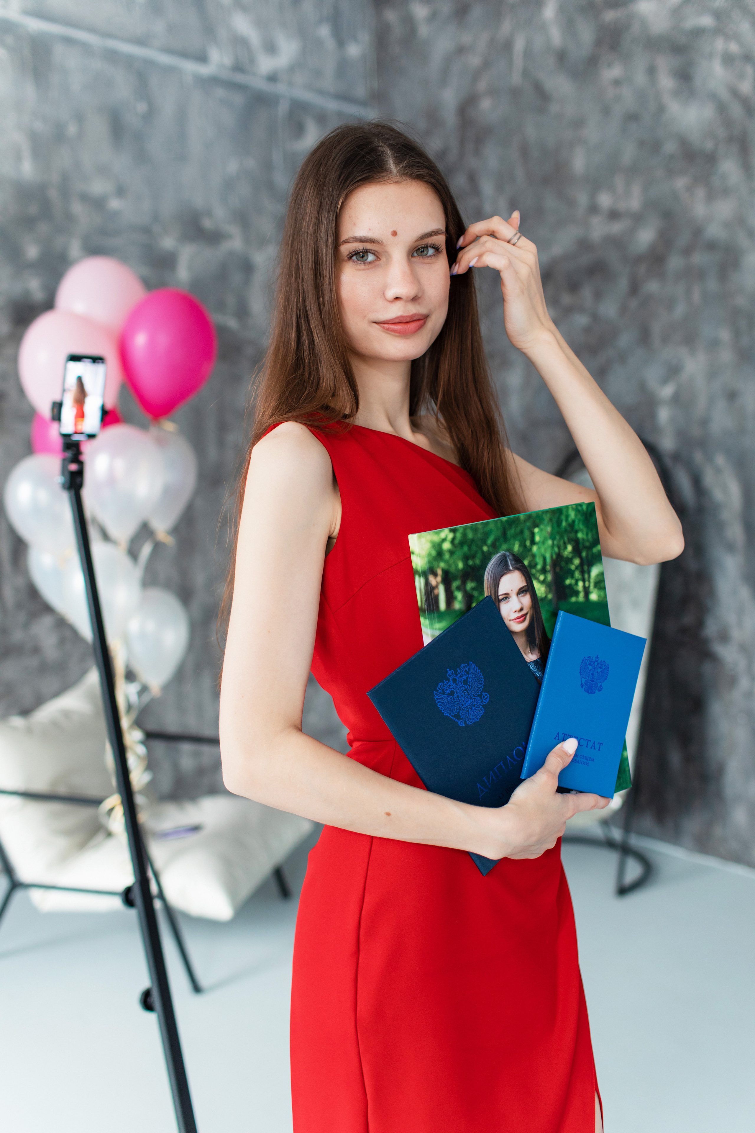 Спиннер 360. Выпускные альбомы в Подольске Москве и МО