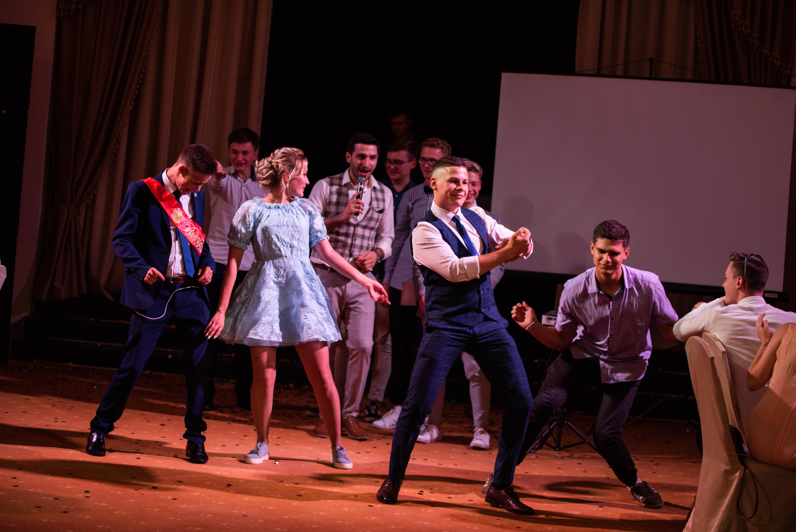 31 школа Выпускной 2019. Выпускные альбомы в Подольске Москве и МО