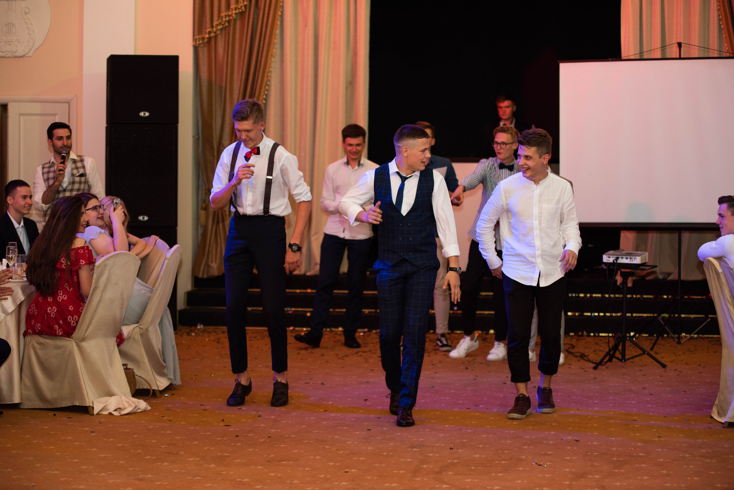 31 школа Выпускной 2019. Выпускные альбомы в Подольске Москве и МО