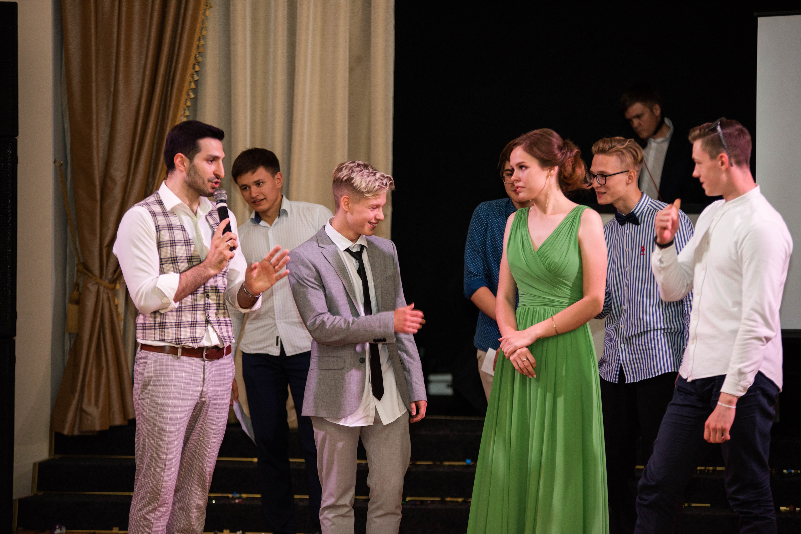 31 школа Выпускной 2019. Выпускные альбомы в Подольске Москве и МО