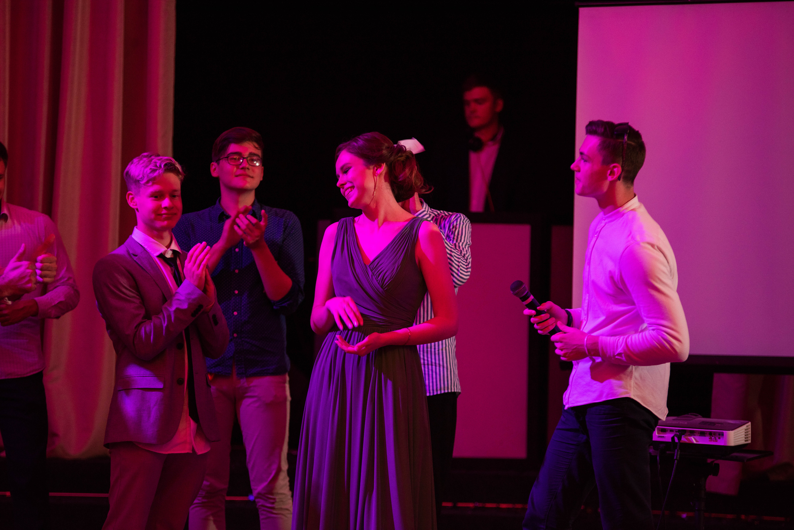 31 школа Выпускной 2019. Выпускные альбомы в Подольске Москве и МО