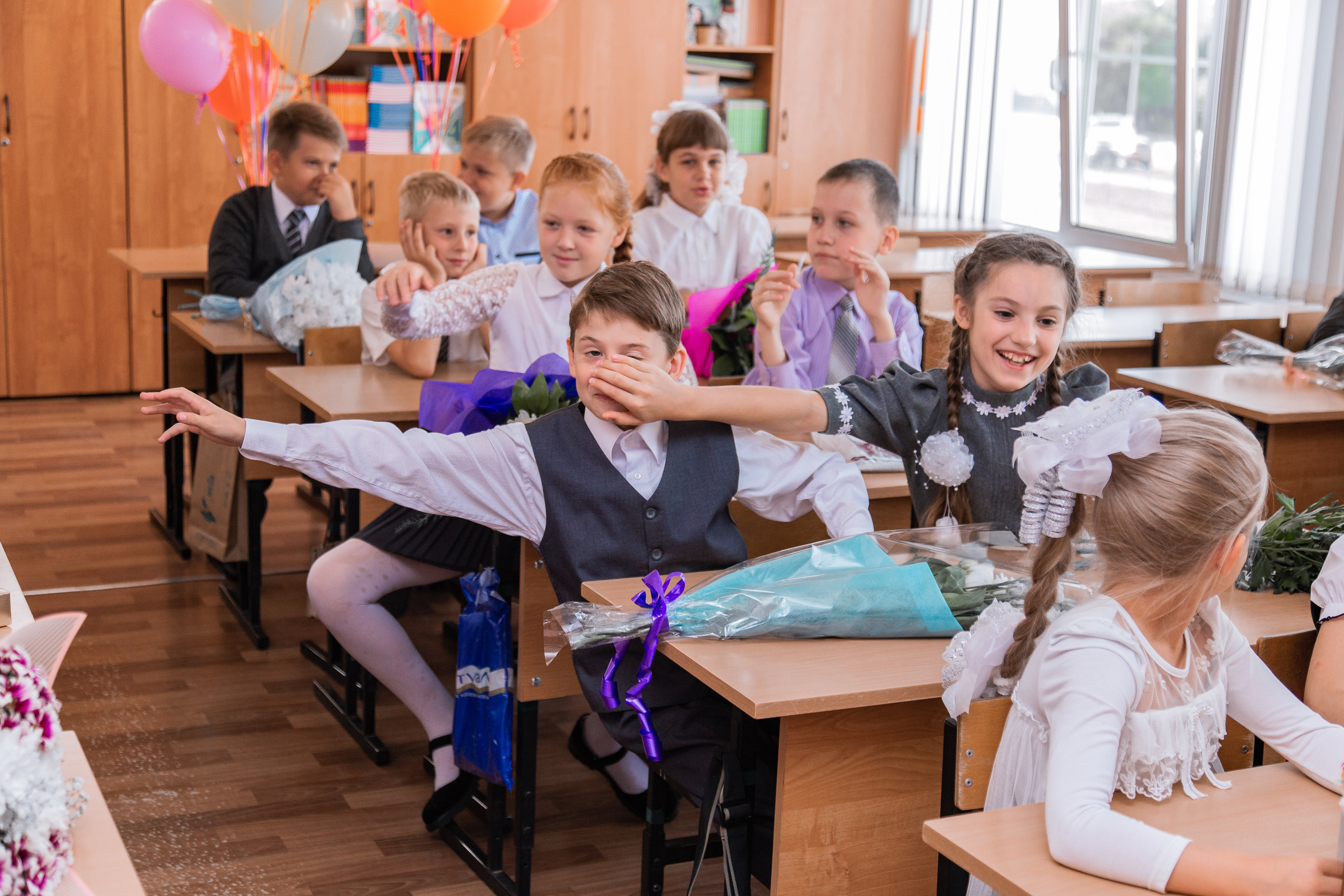 1 сентября для 4 класса. Выпускные альбомы в Подольске Москве и МО