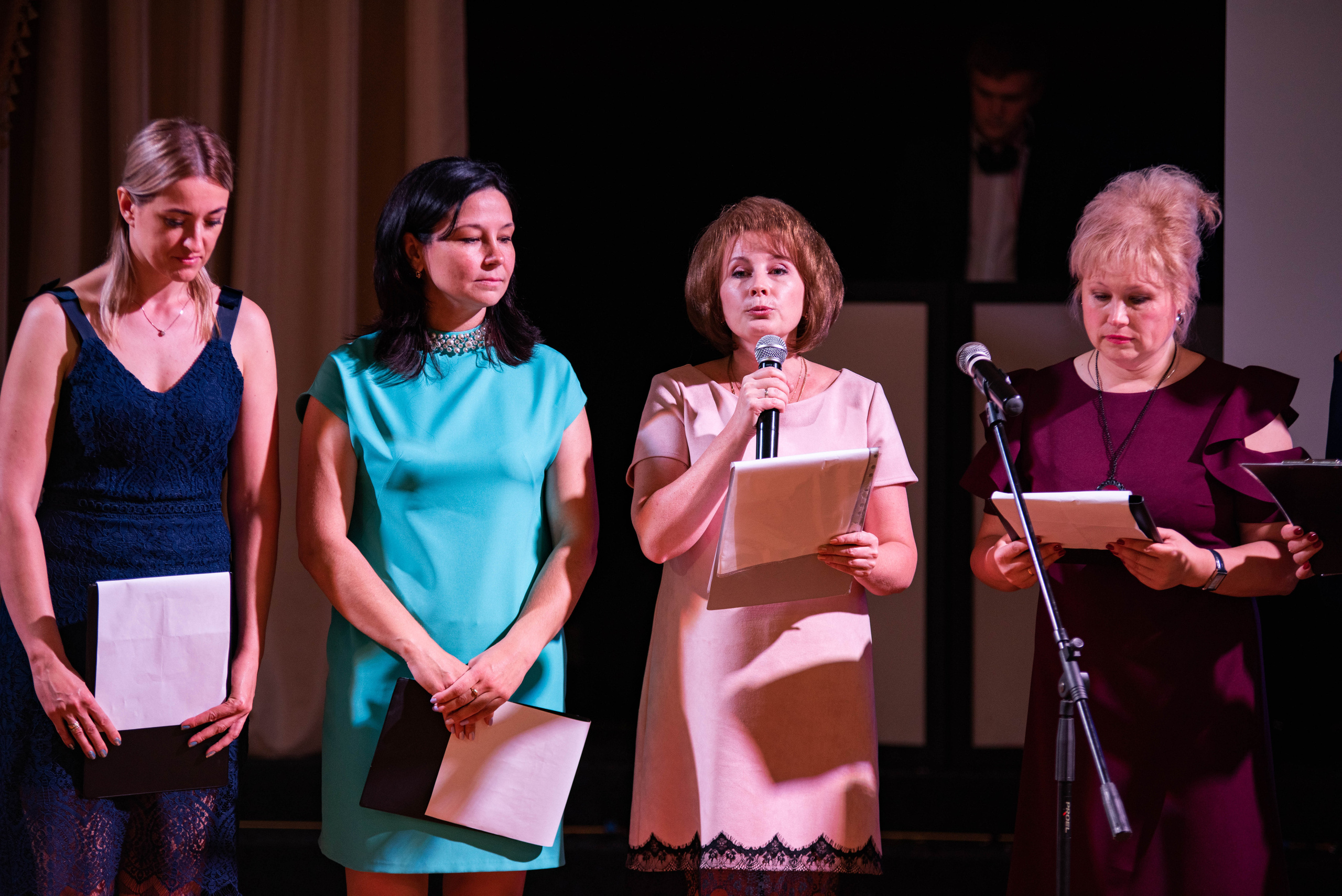 31 школа Выпускной 2019. Выпускные альбомы в Подольске Москве и МО