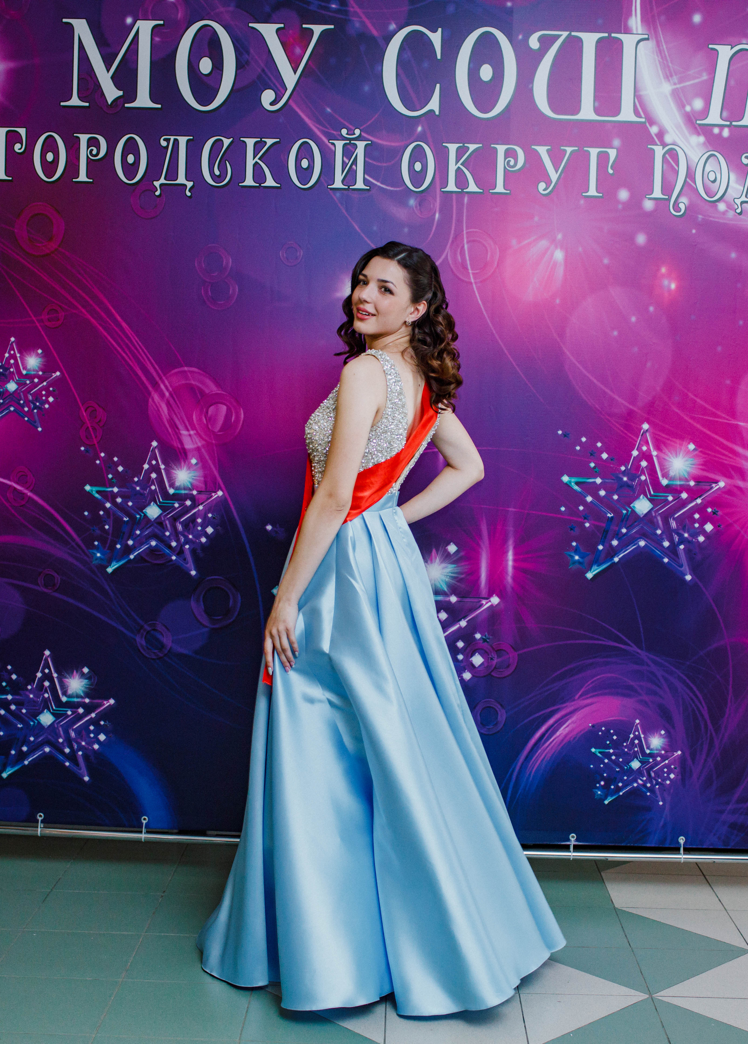 31 школа Выпускной 2019. Выпускные альбомы в Подольске Москве и МО