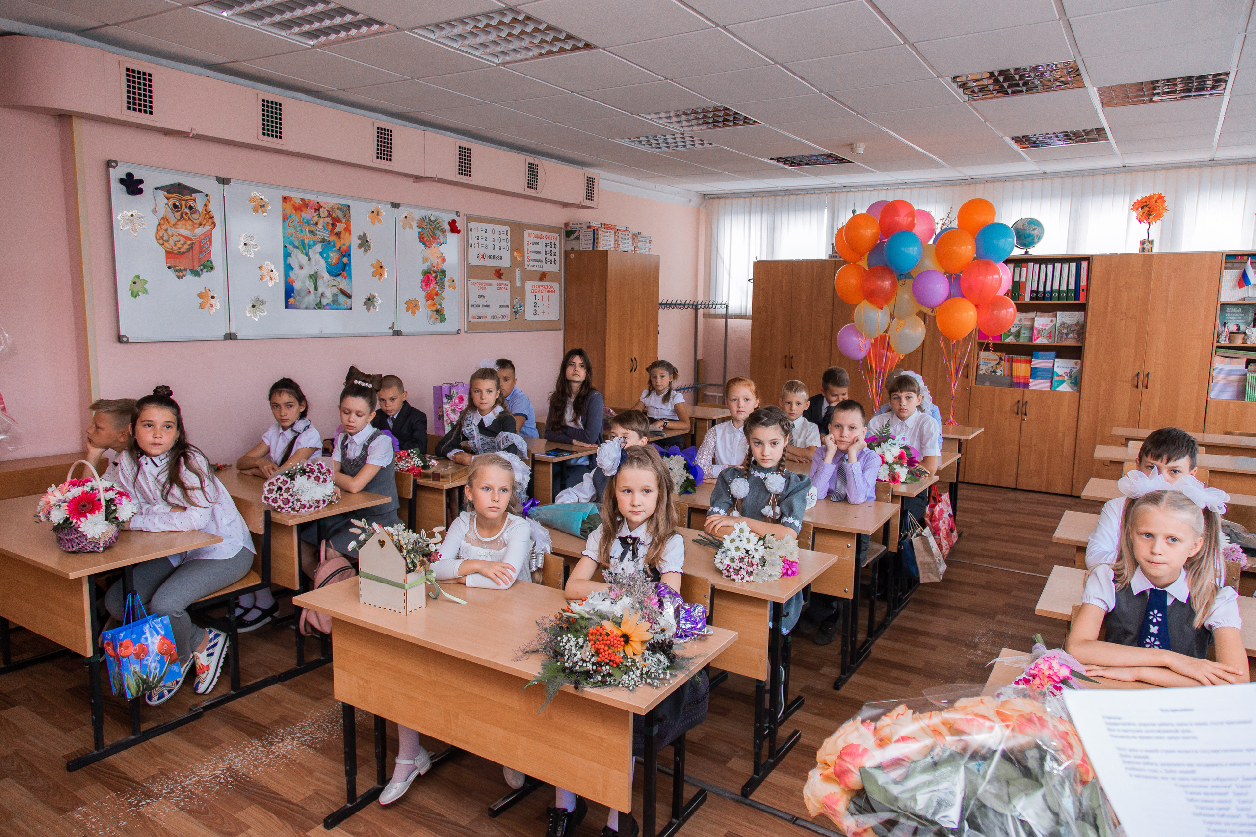 1 сентября для 4 класса. Выпускные альбомы в Подольске Москве и МО